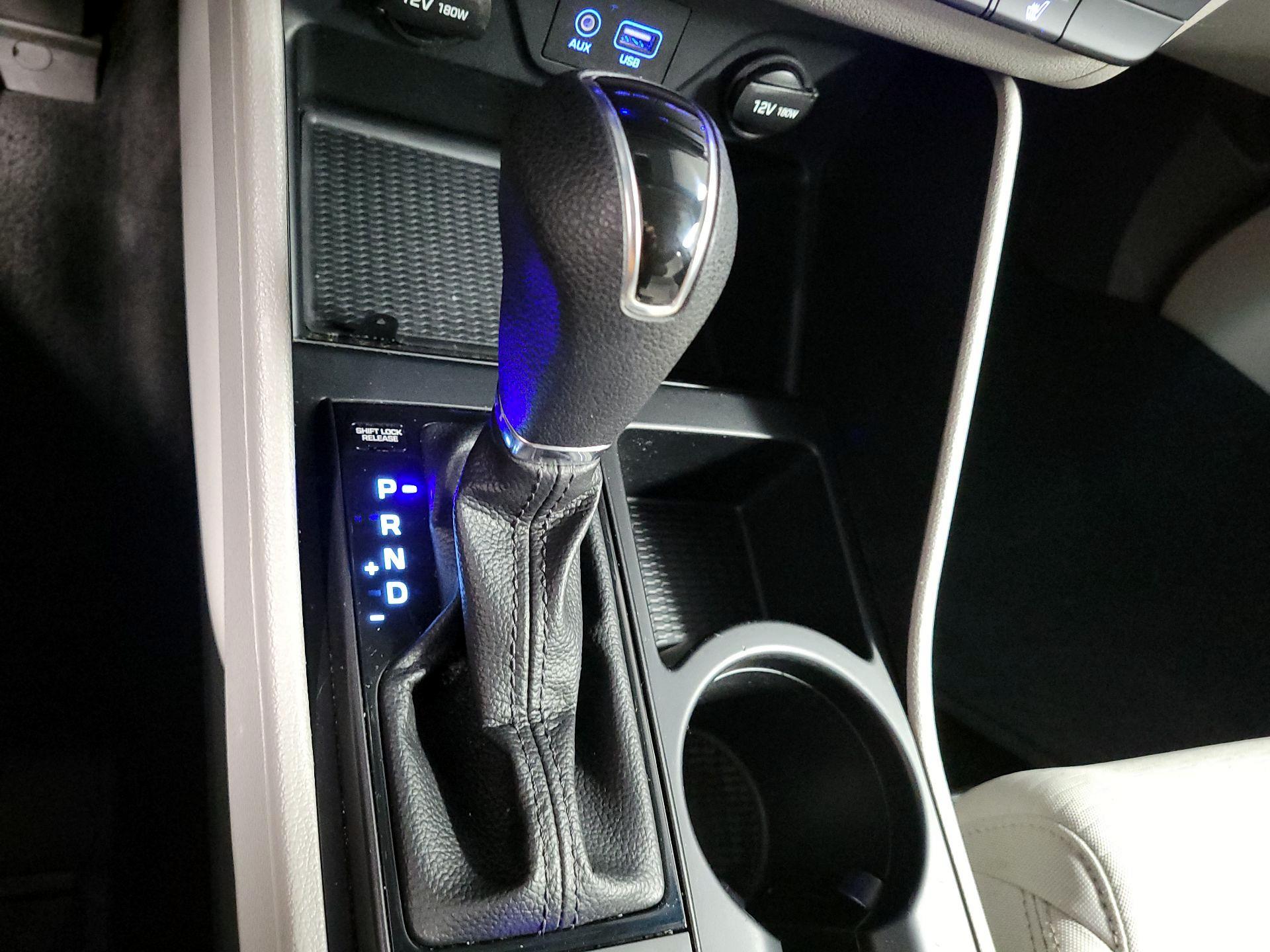 Thumbnail: 2020 Hyundai Tucson - 16