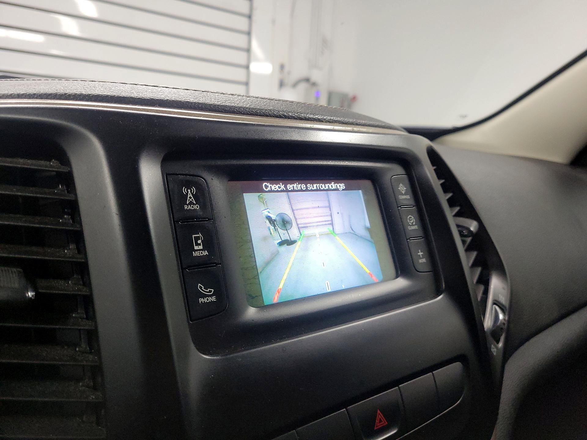 Thumbnail: 2015 Jeep Cherokee - 14