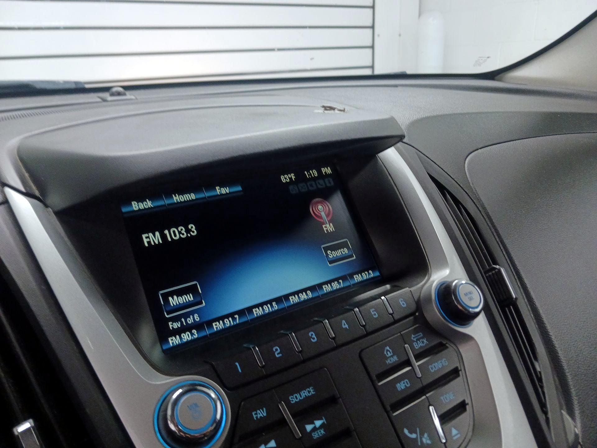 Thumbnail: 2015 Chevrolet Equinox - 13