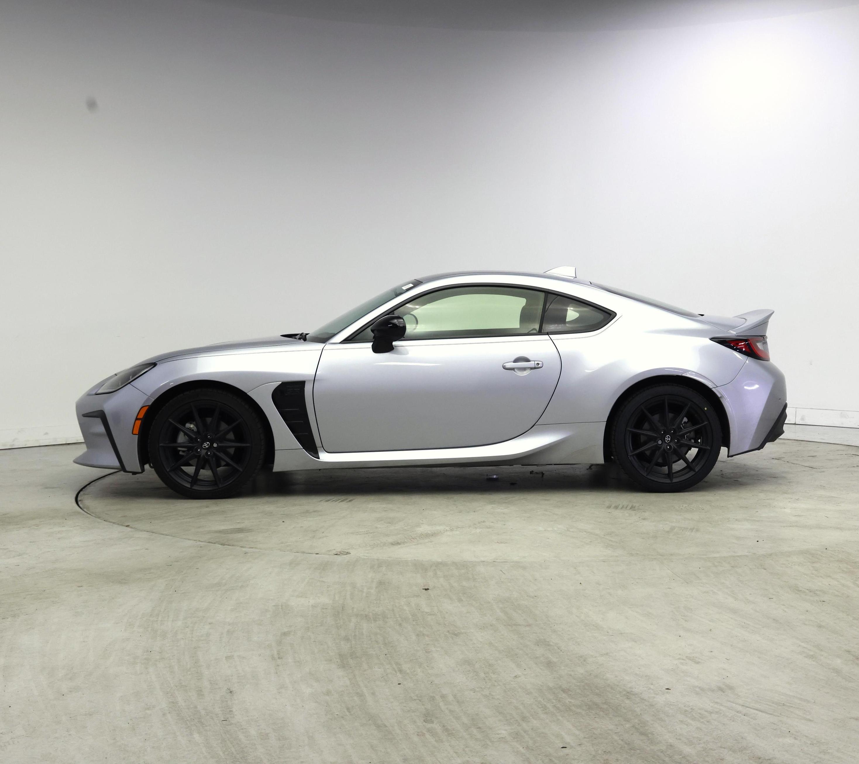 Thumbnail: 2023 Toyota GR86 - 3