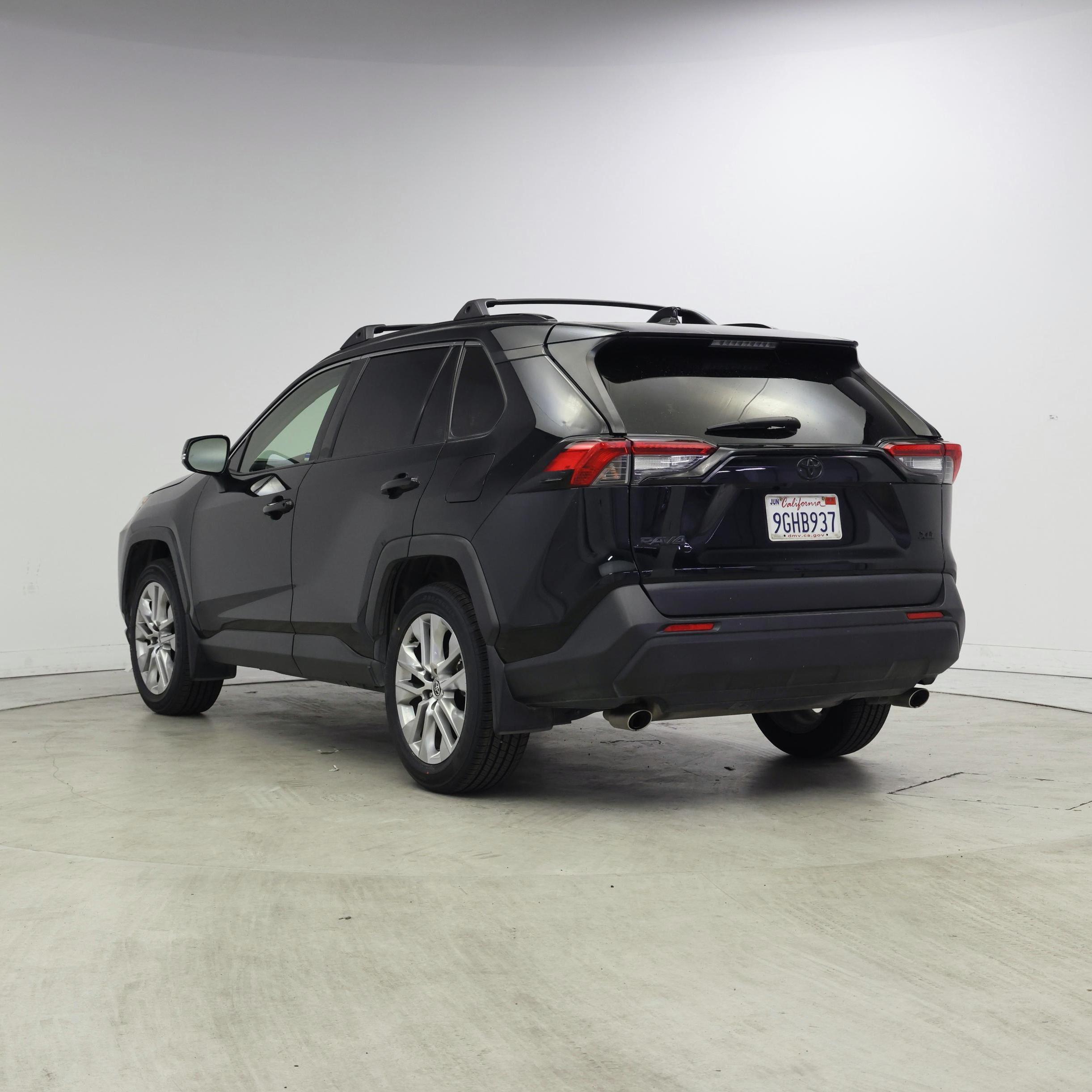 Thumbnail: 2020 Toyota RAV4 - 2