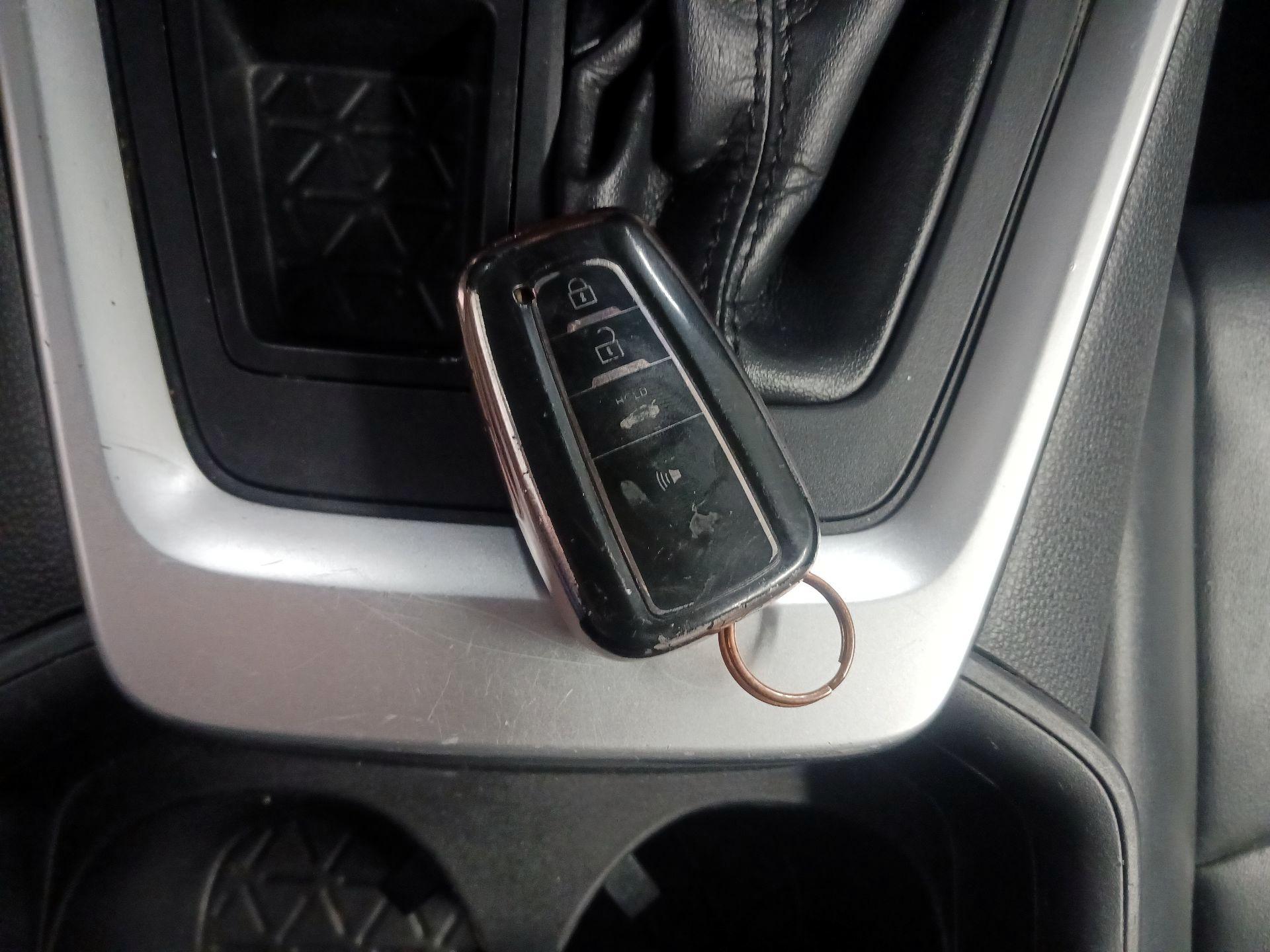 Thumbnail: 2020 Toyota RAV4 - 19