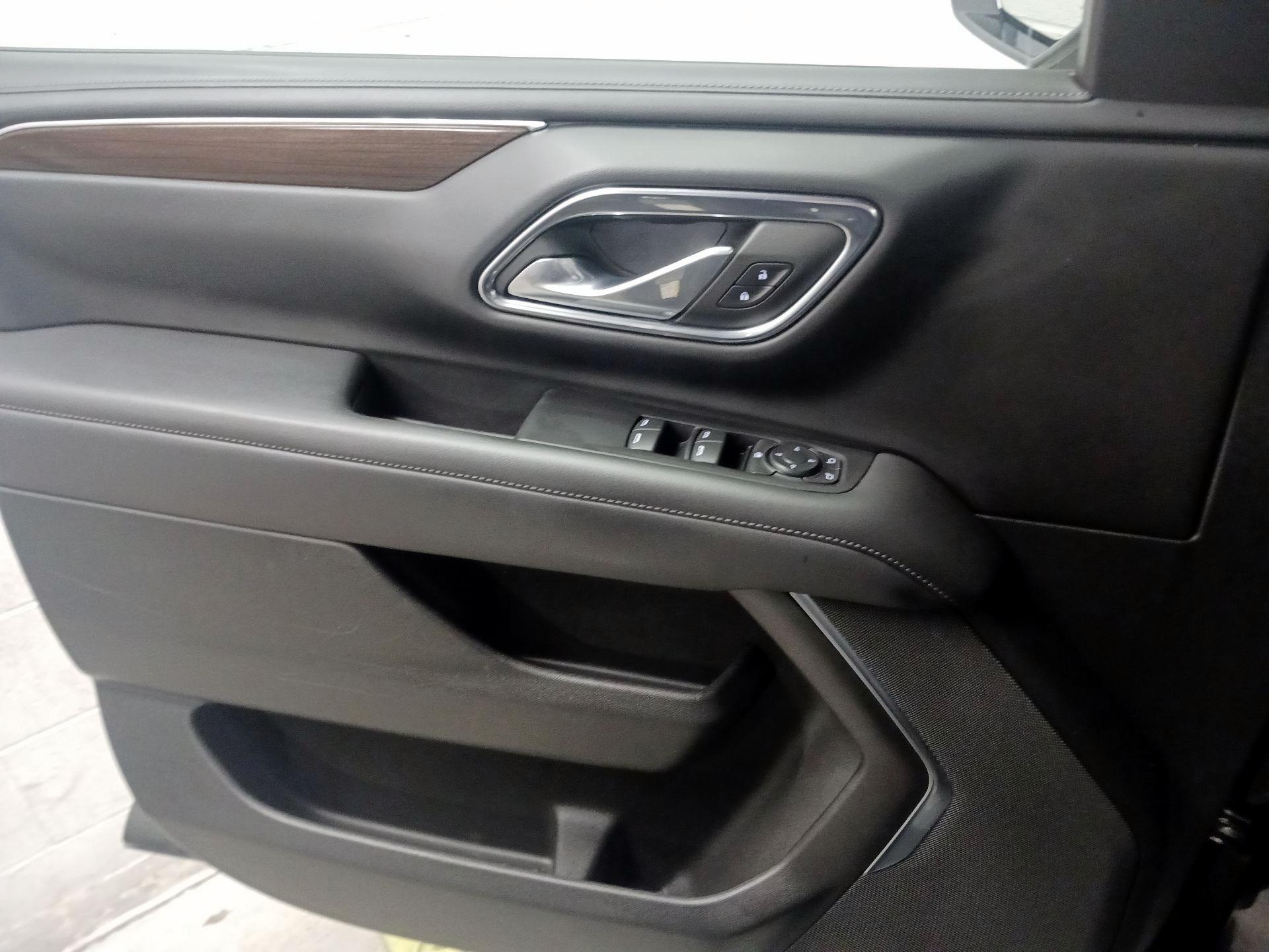 Thumbnail: 2023 GMC Yukon - 12