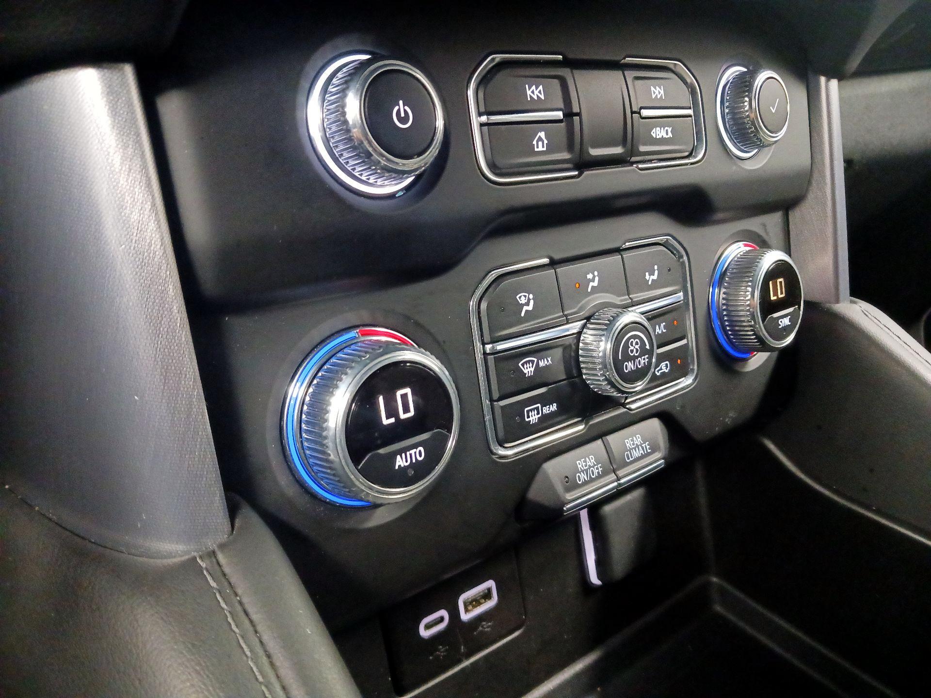 Thumbnail: 2023 GMC Yukon - 16