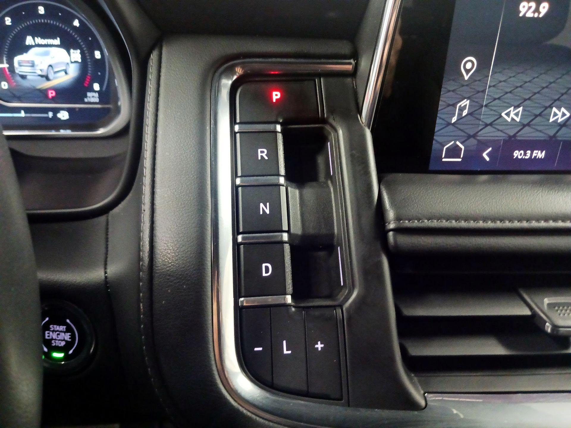 Thumbnail: 2023 GMC Yukon - 17