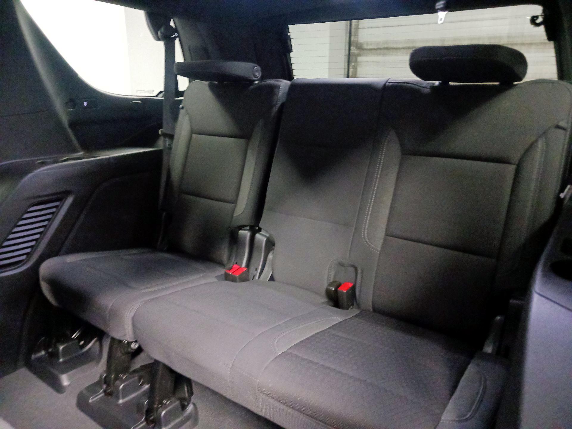 Thumbnail: 2023 GMC Yukon - 19