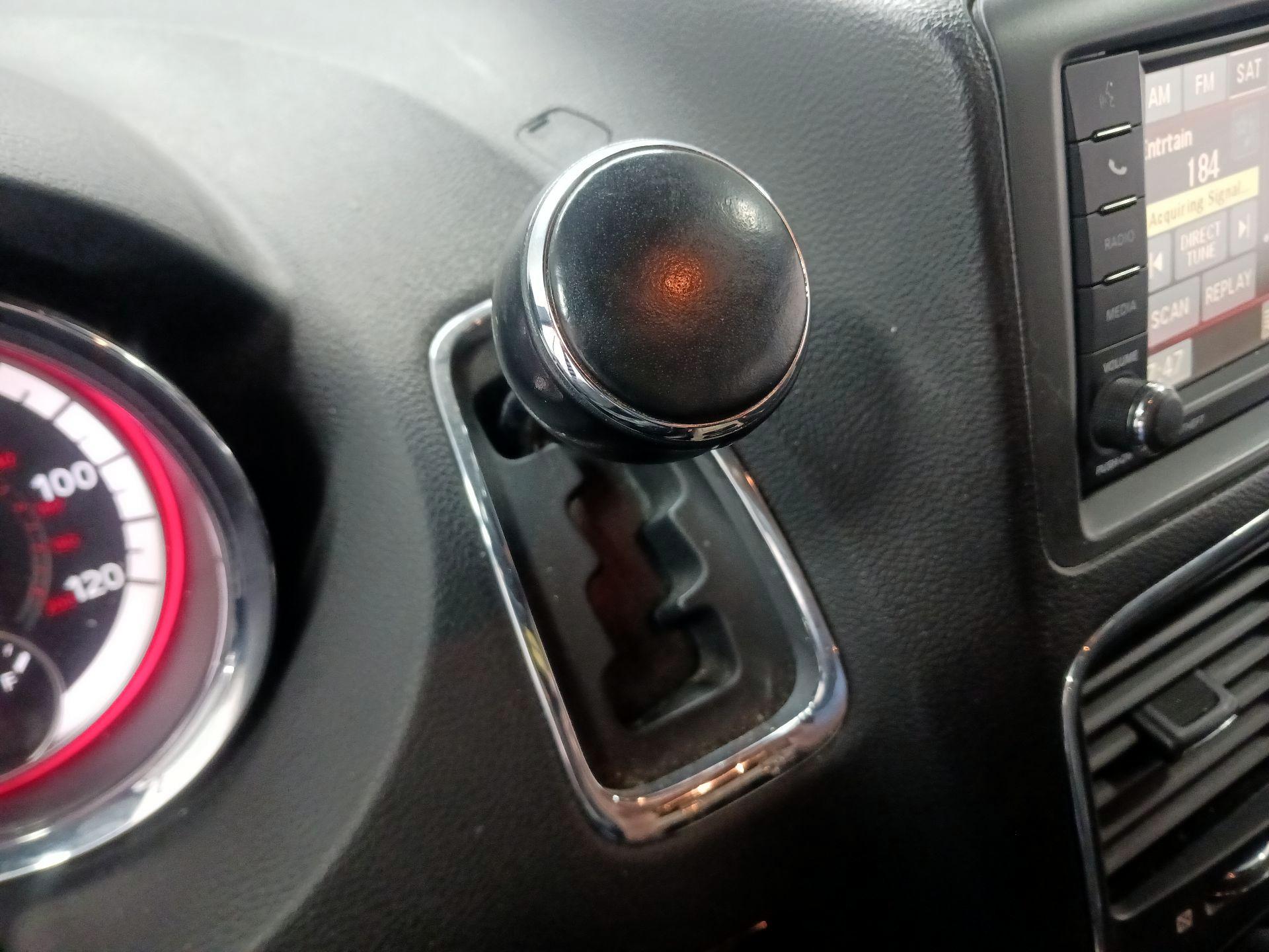 Thumbnail: 2017 Dodge Grand Caravan - 15