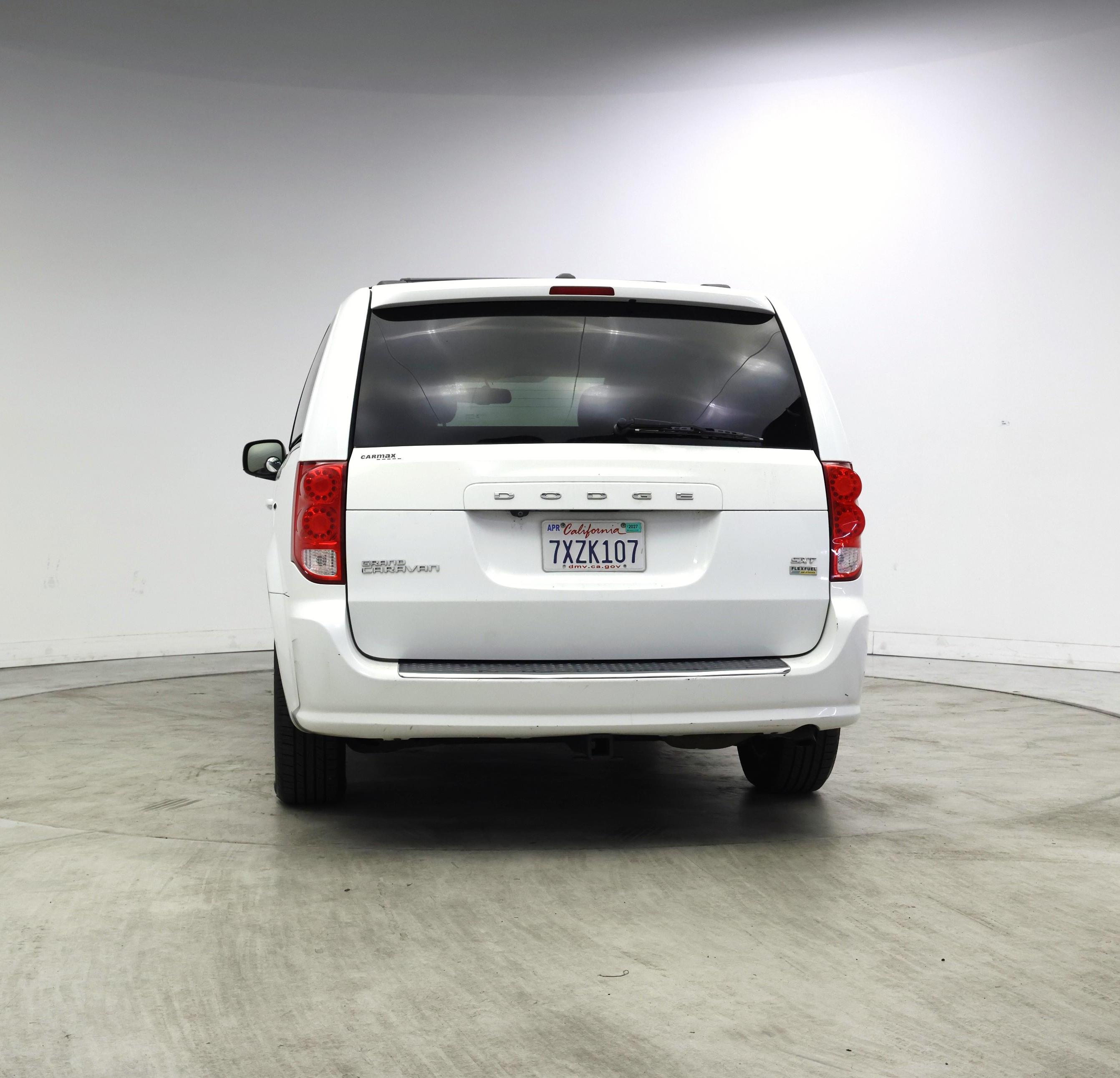 Thumbnail: 2017 Dodge Grand Caravan - 6