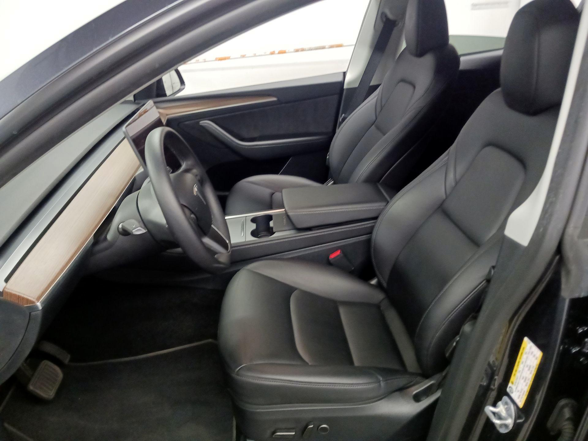 Thumbnail: 2025 Tesla Model Y - 11