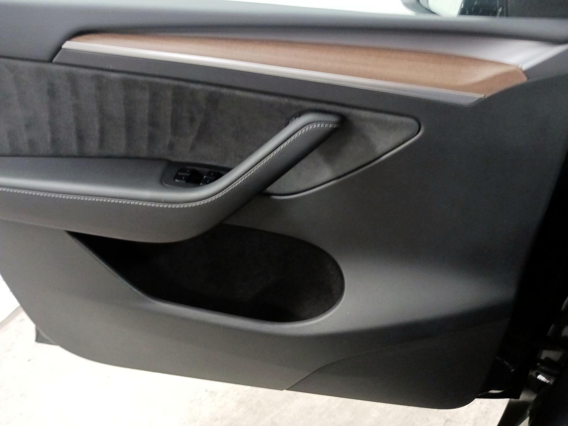 Thumbnail: 2025 Tesla Model Y - 12