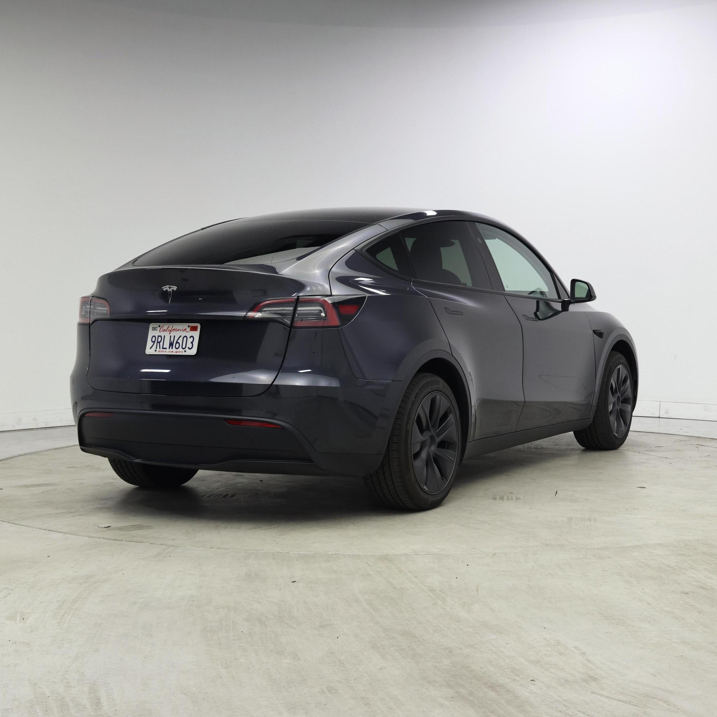 Thumbnail: 2025 Tesla Model Y - 8