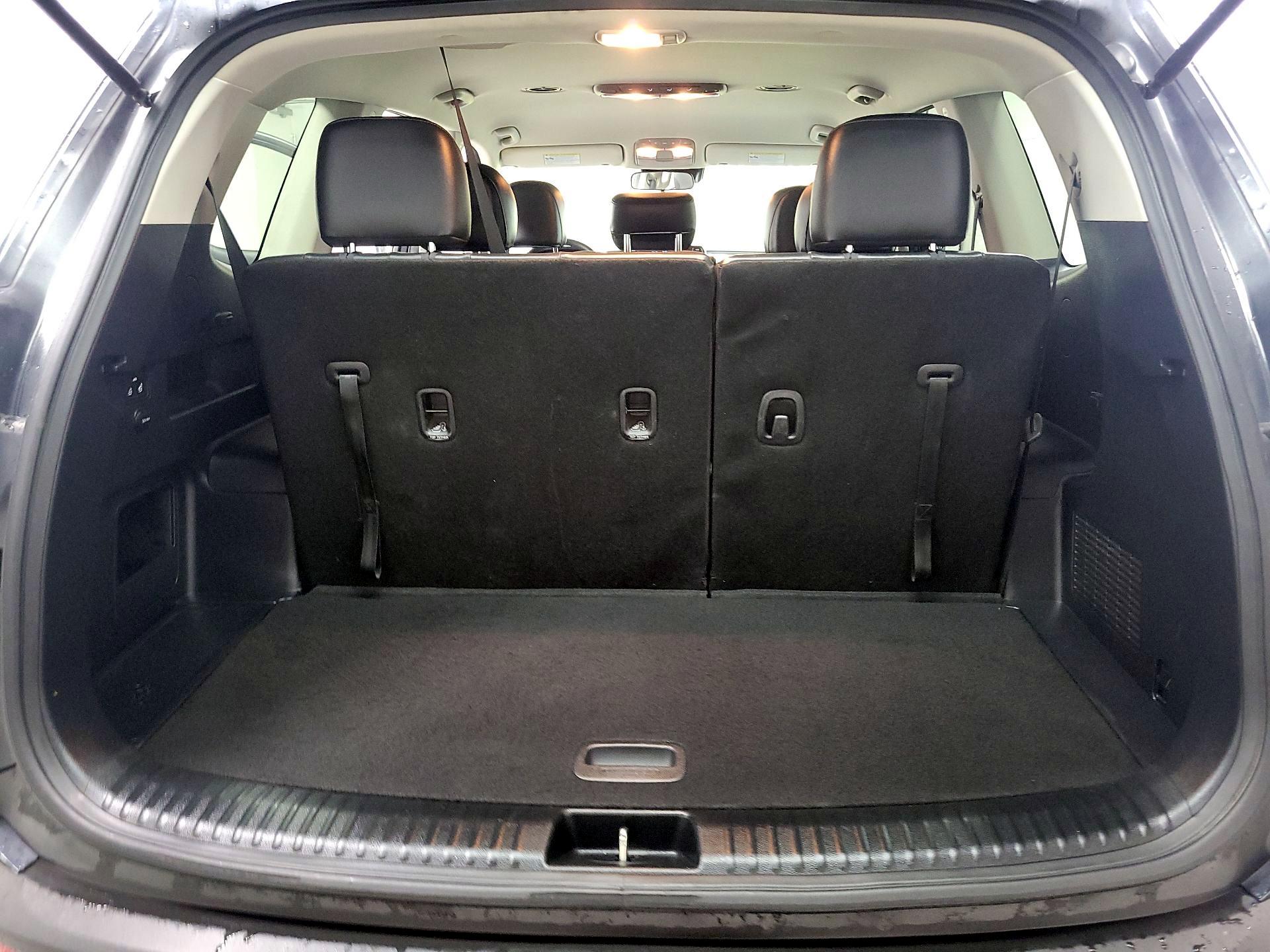 Thumbnail: 2020 Kia Telluride - 17