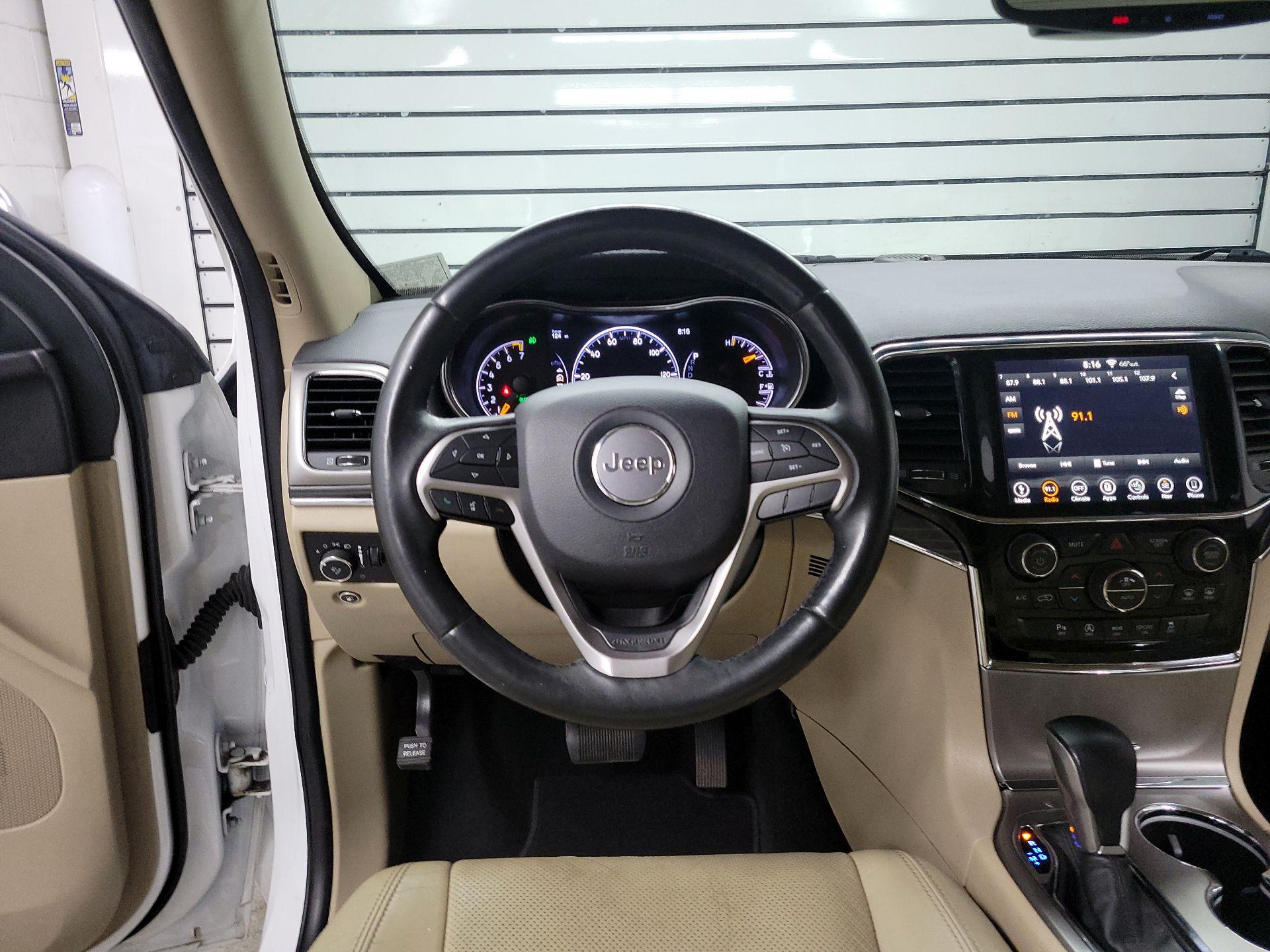 Thumbnail: 2019 Jeep Grand Cherokee - 10