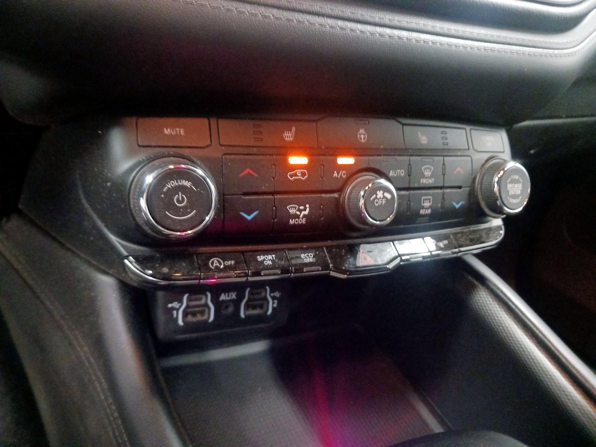 Thumbnail: 2021 Dodge Durango - 14