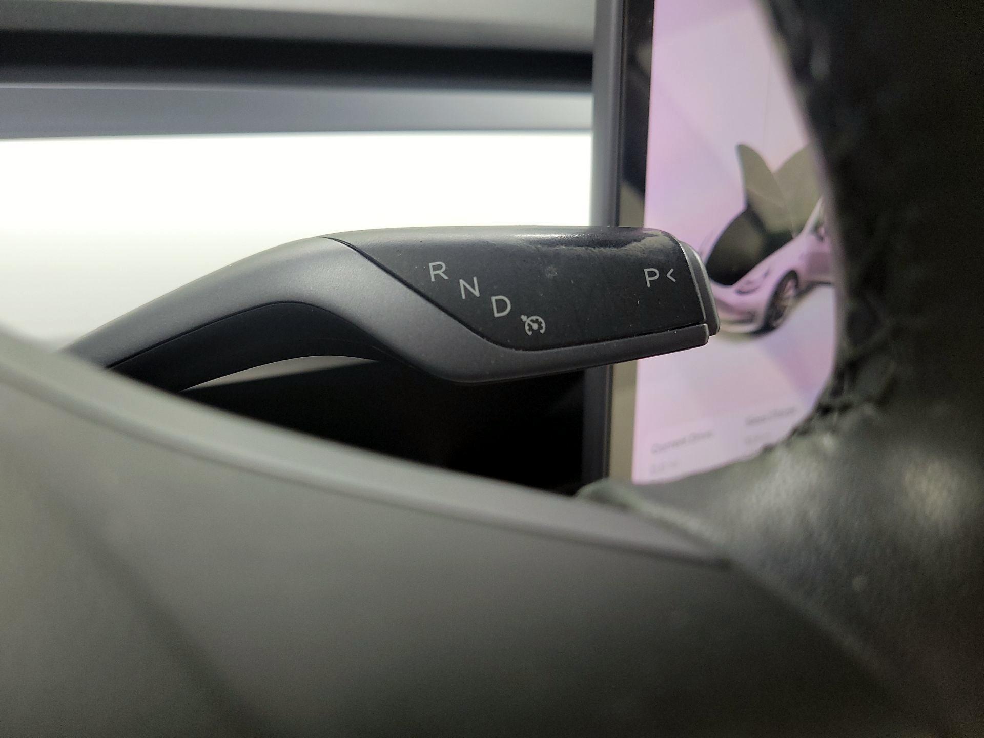 Thumbnail: 2020 Tesla Model 3 - 15