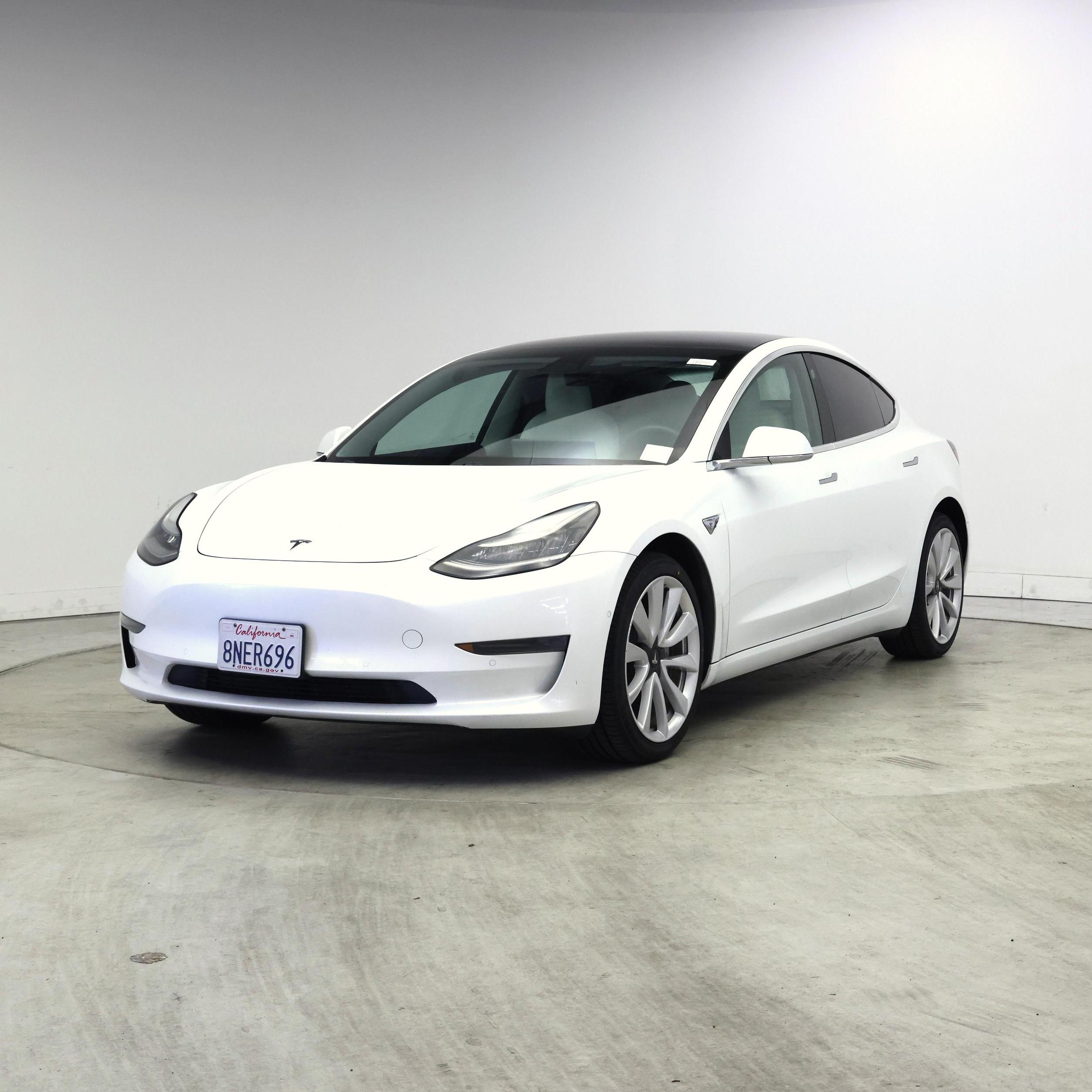 Thumbnail: 2020 Tesla Model 3 - 4