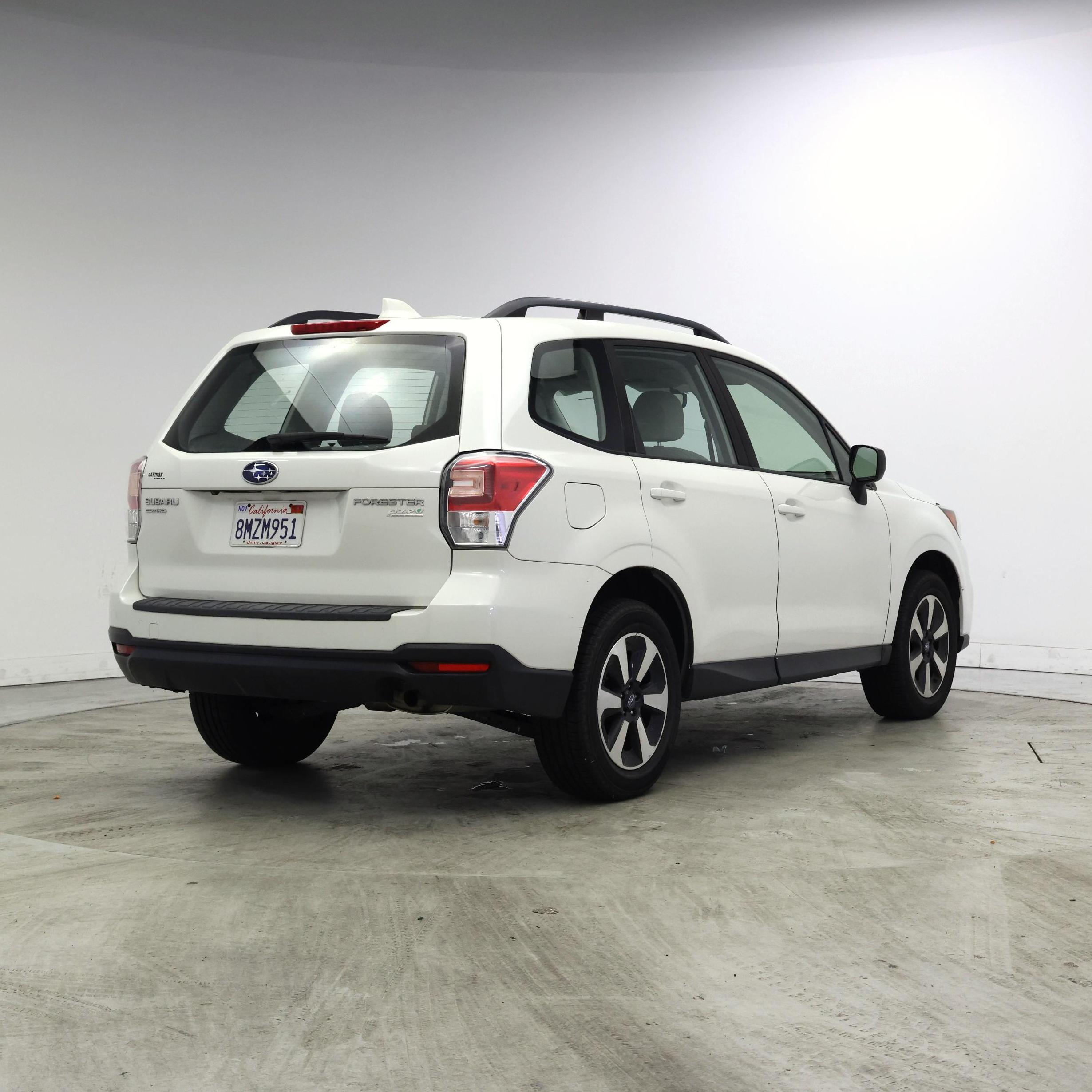 Thumbnail: 2017 Subaru Forester - 8