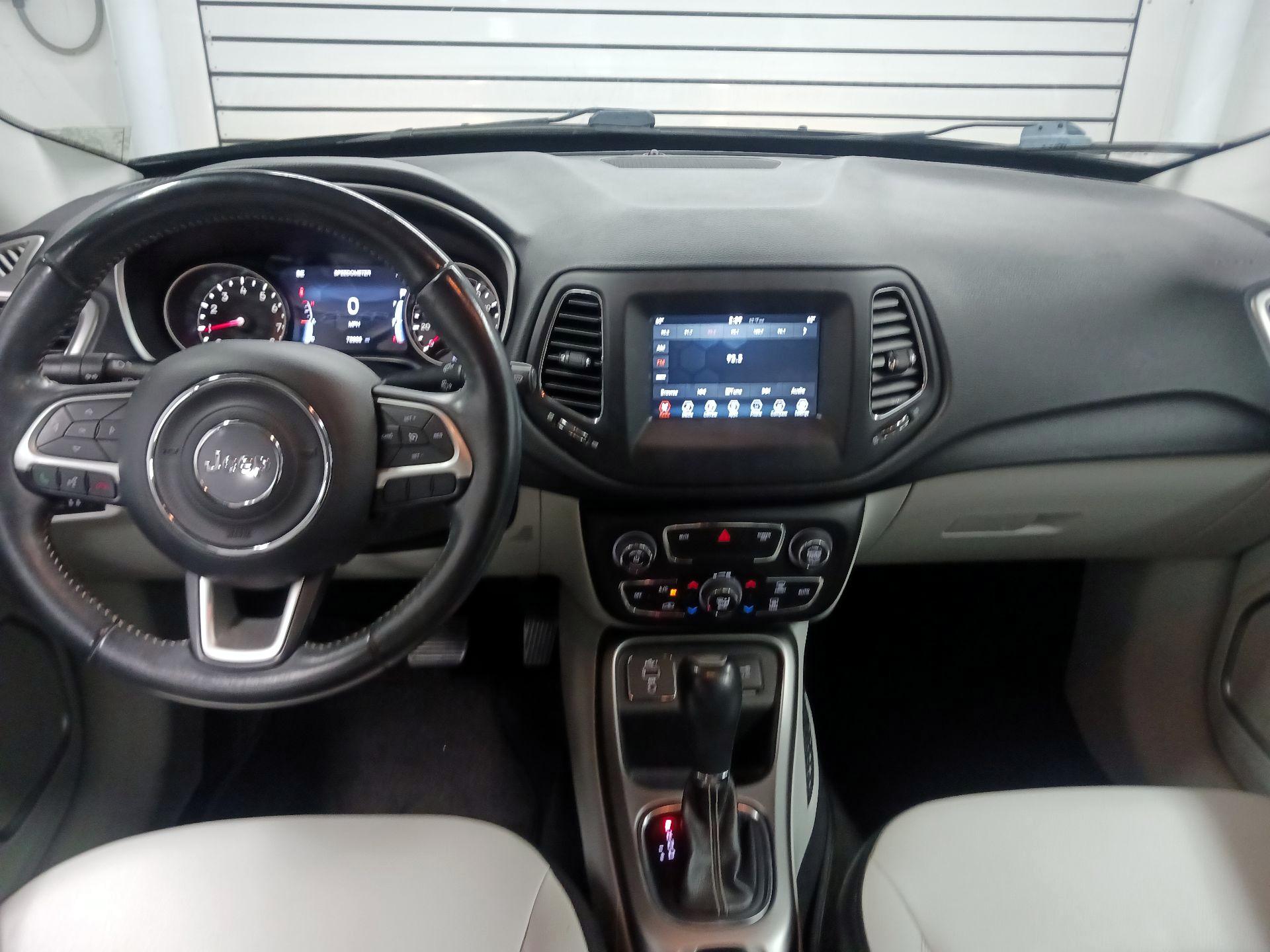 Thumbnail: 2019 Jeep Compass - 9