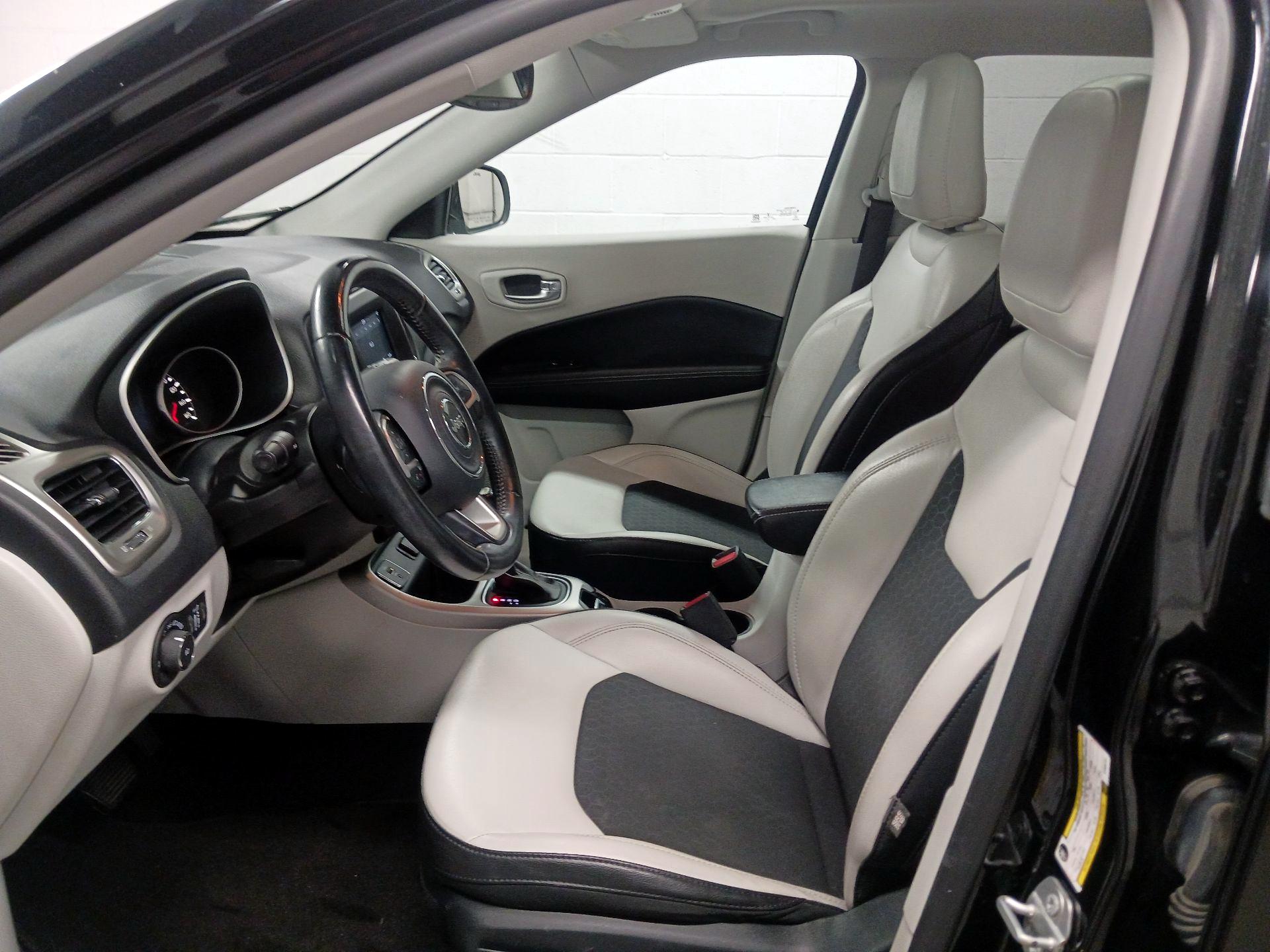 Thumbnail: 2019 Jeep Compass - 11