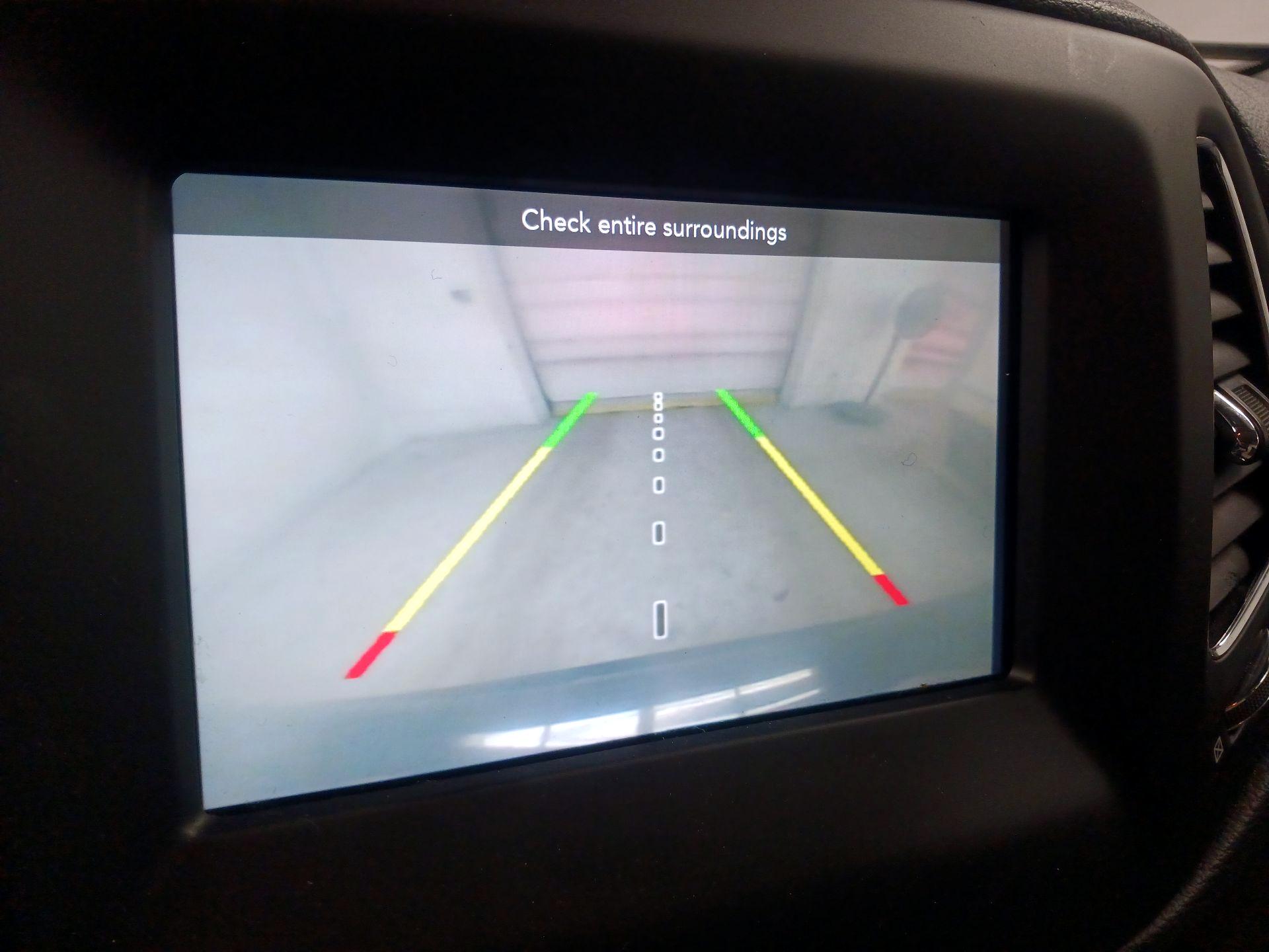 Thumbnail: 2019 Jeep Compass - 14