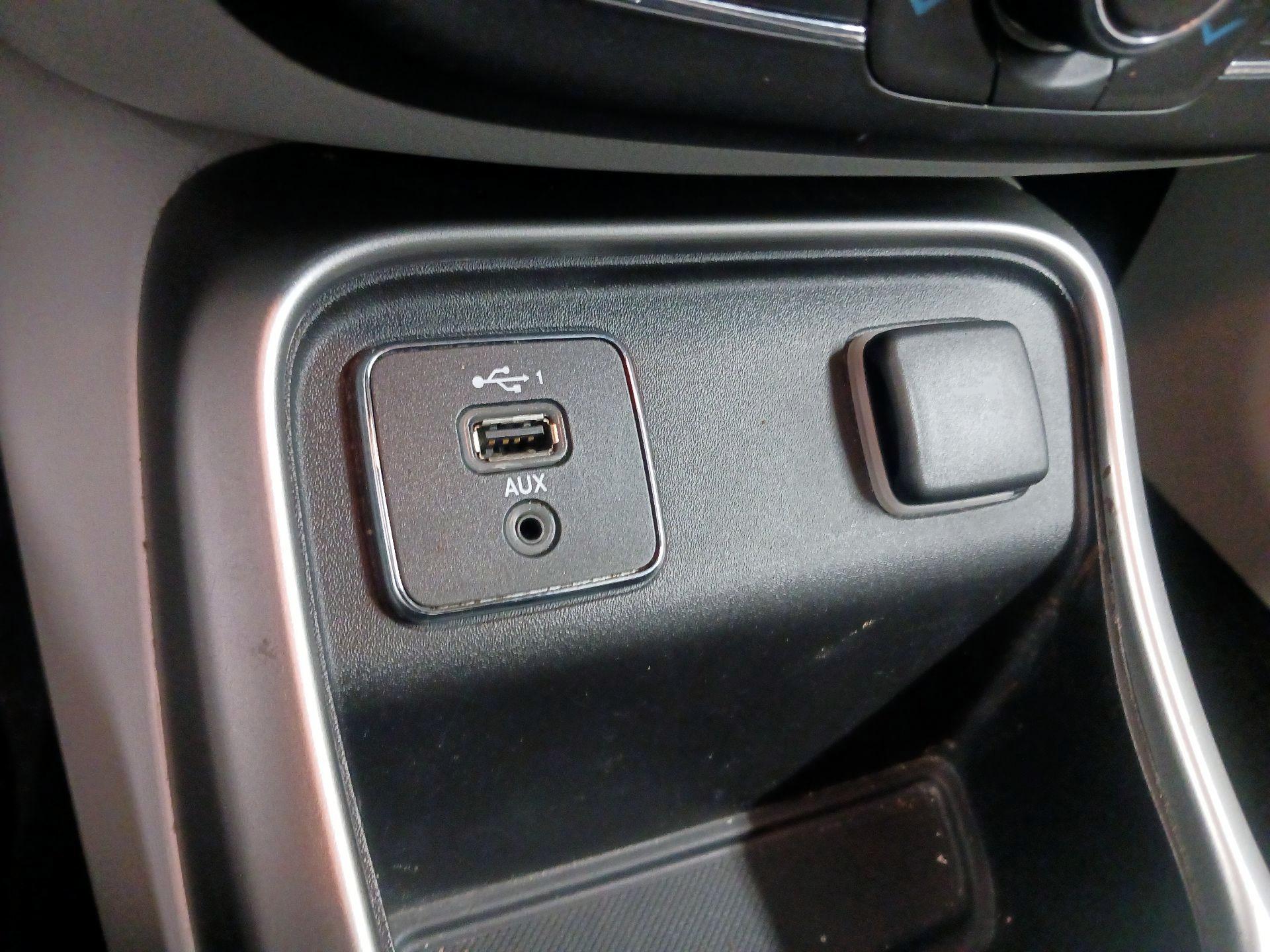 Thumbnail: 2019 Jeep Compass - 18