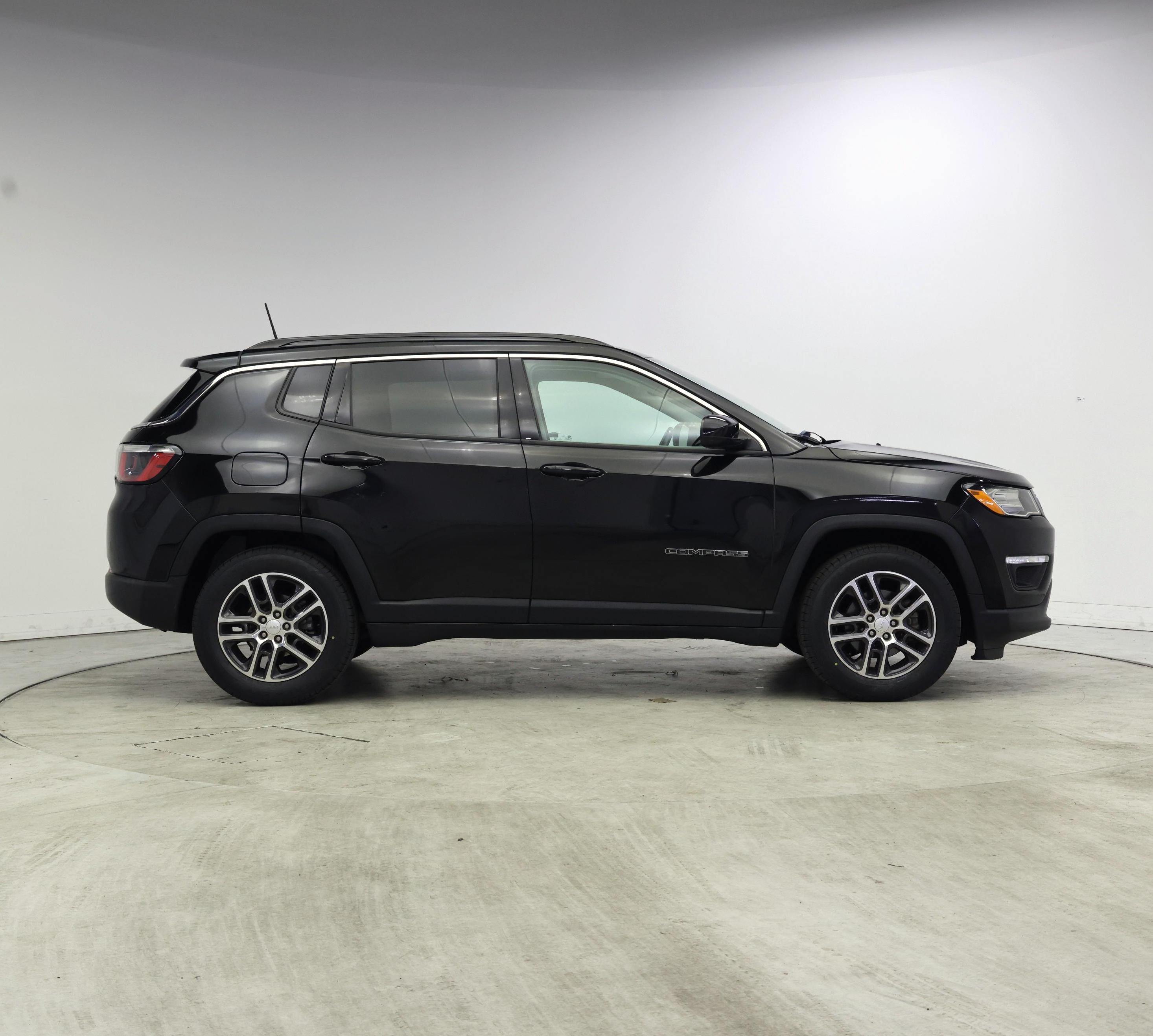 Thumbnail: 2019 Jeep Compass - 7