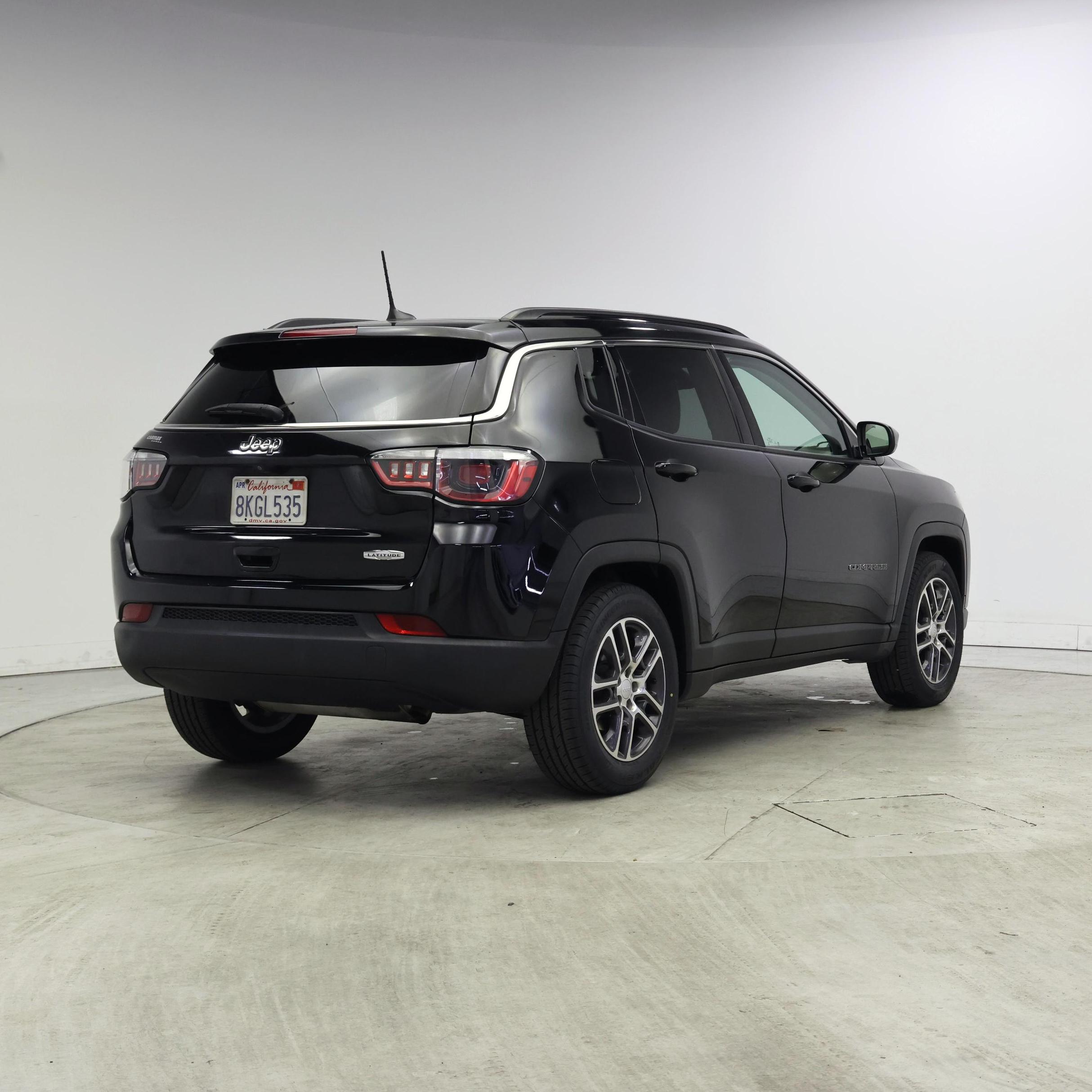 Thumbnail: 2019 Jeep Compass - 8