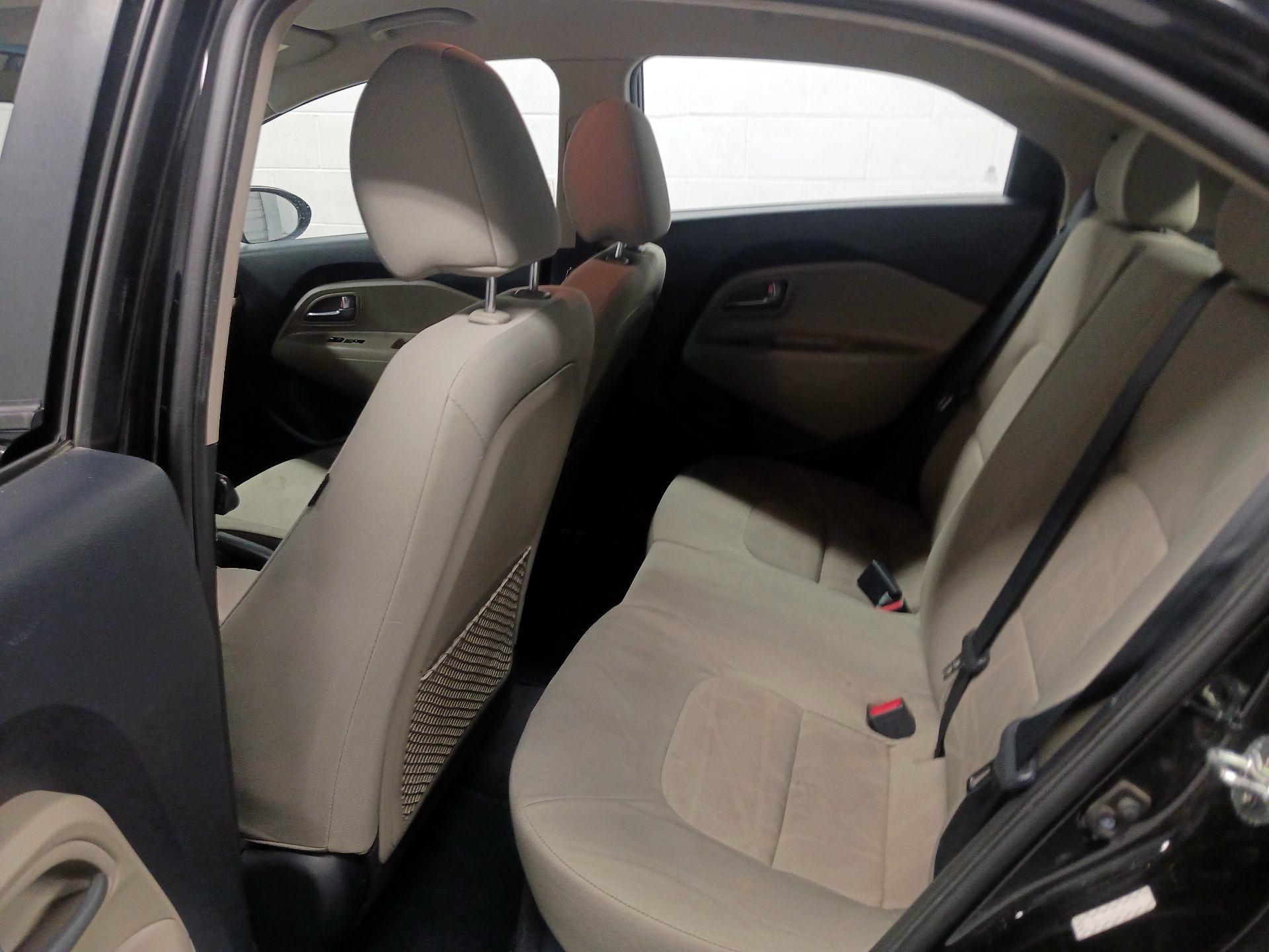 Thumbnail: 2017 Kia Rio5 - 16