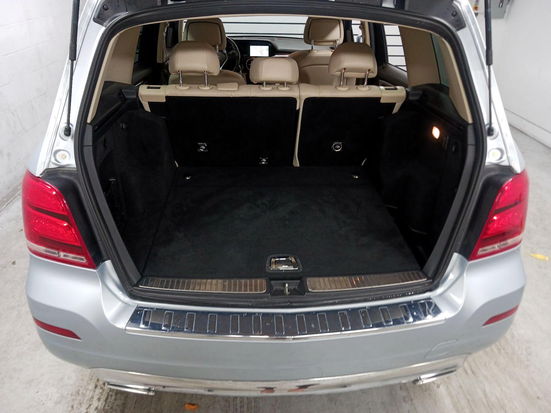 Thumbnail: 2015 Mercedes-Benz GLK - 18
