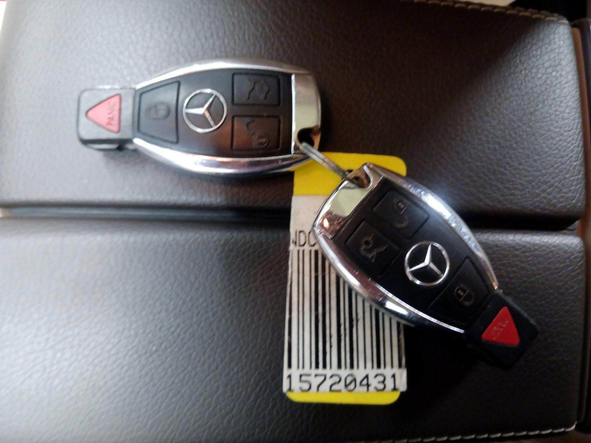Thumbnail: 2015 Mercedes-Benz GLK - 20