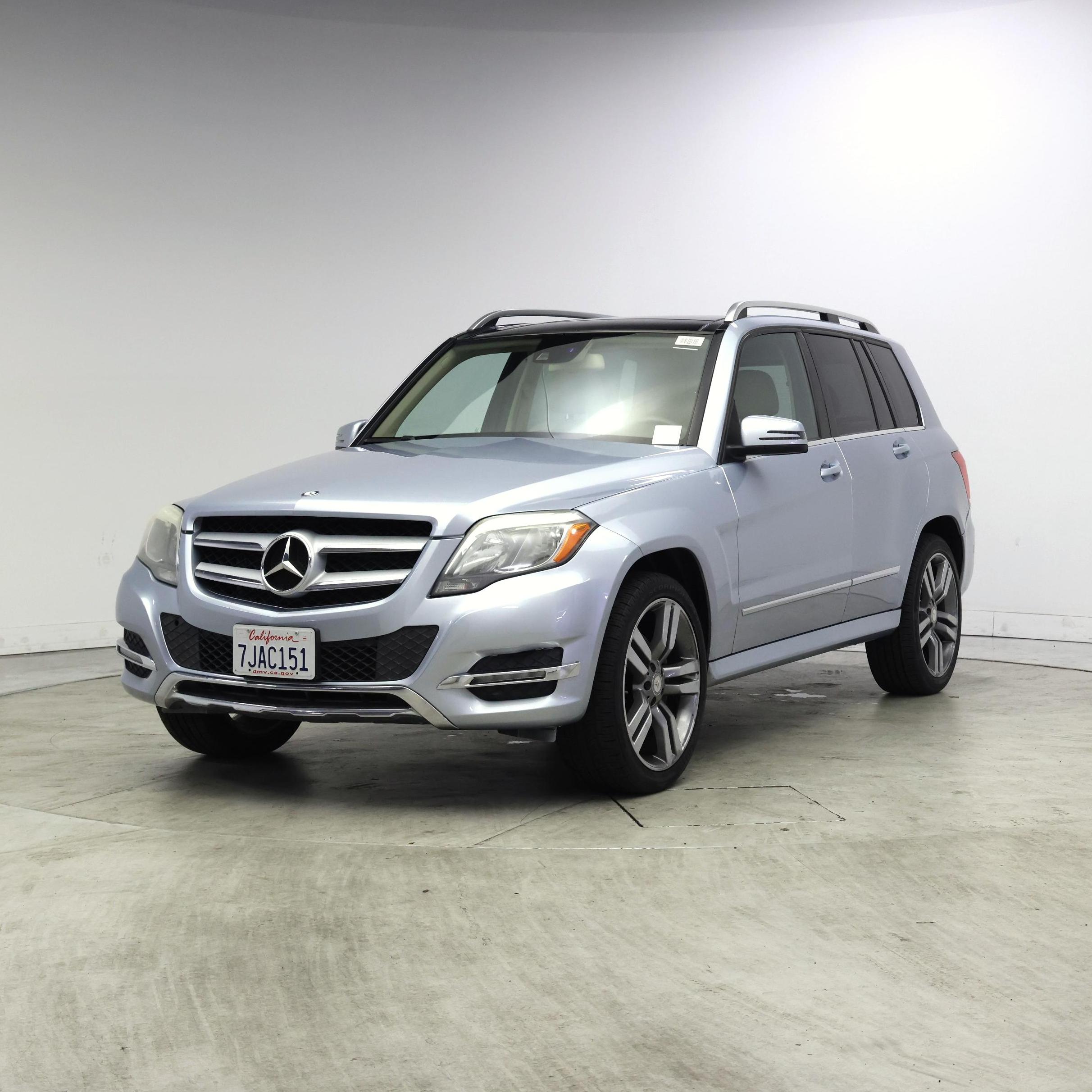 Thumbnail: 2015 Mercedes-Benz GLK - 4