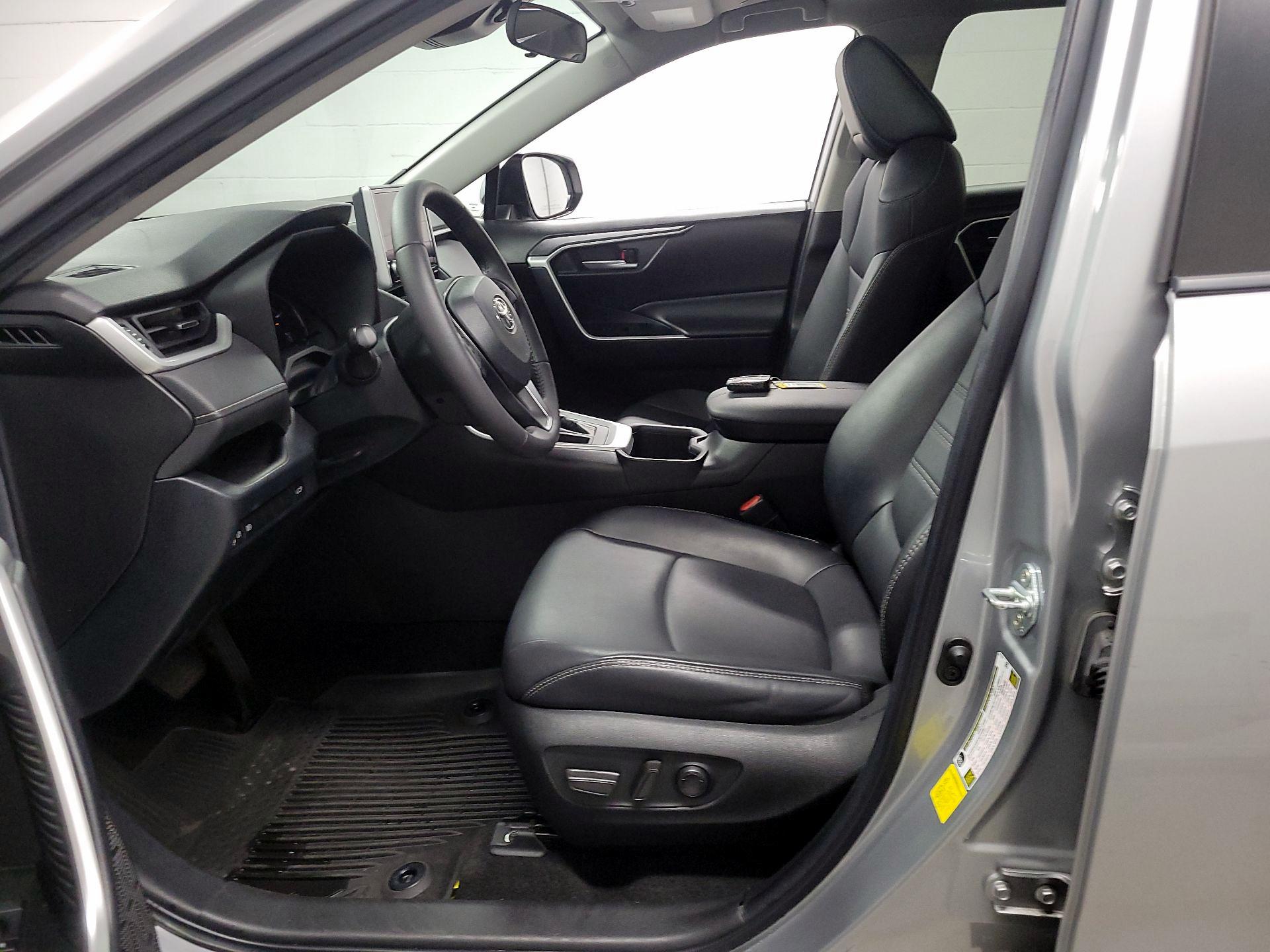 Thumbnail: 2023 Toyota RAV4 - 11