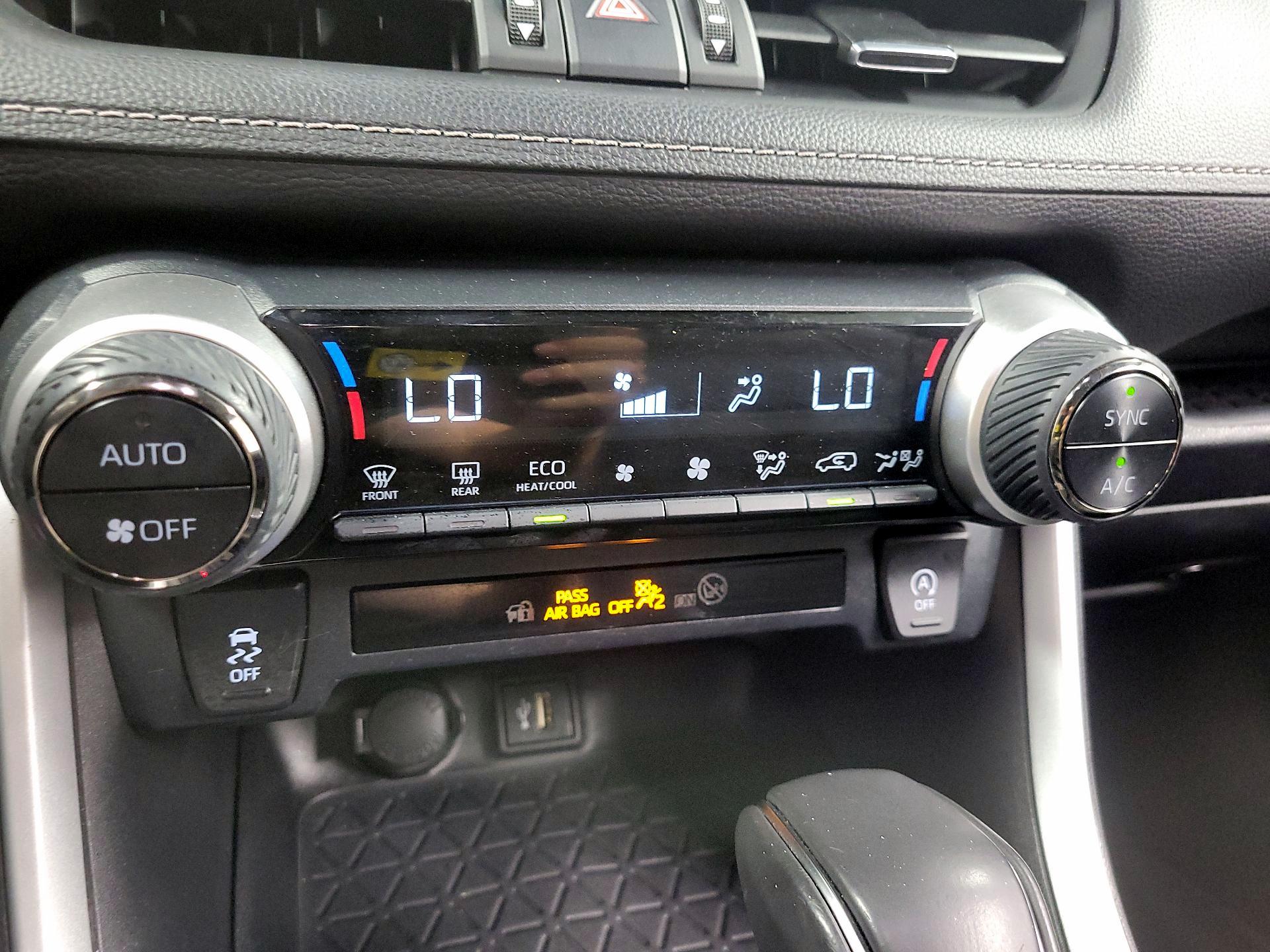 Thumbnail: 2023 Toyota RAV4 - 16