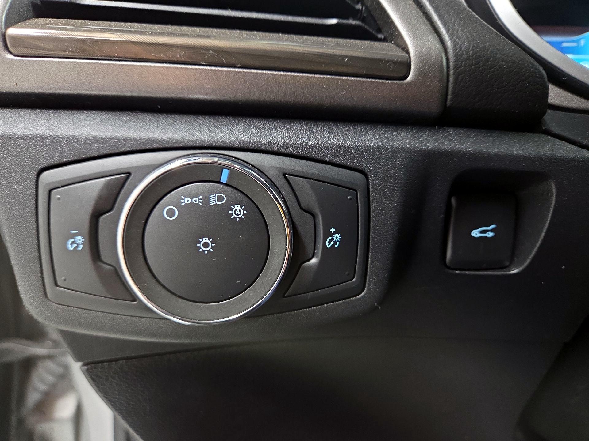 Thumbnail: 2019 Ford Fusion - 13