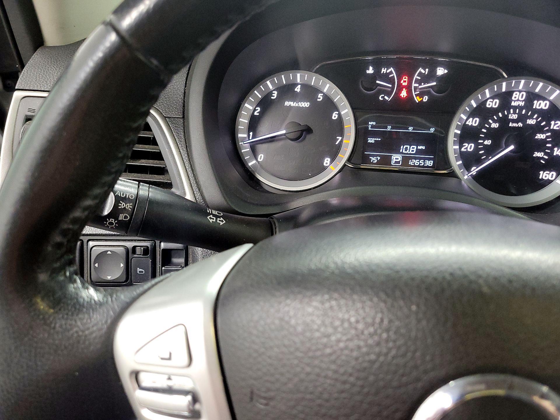 Thumbnail: 2015 Nissan Sentra - 13