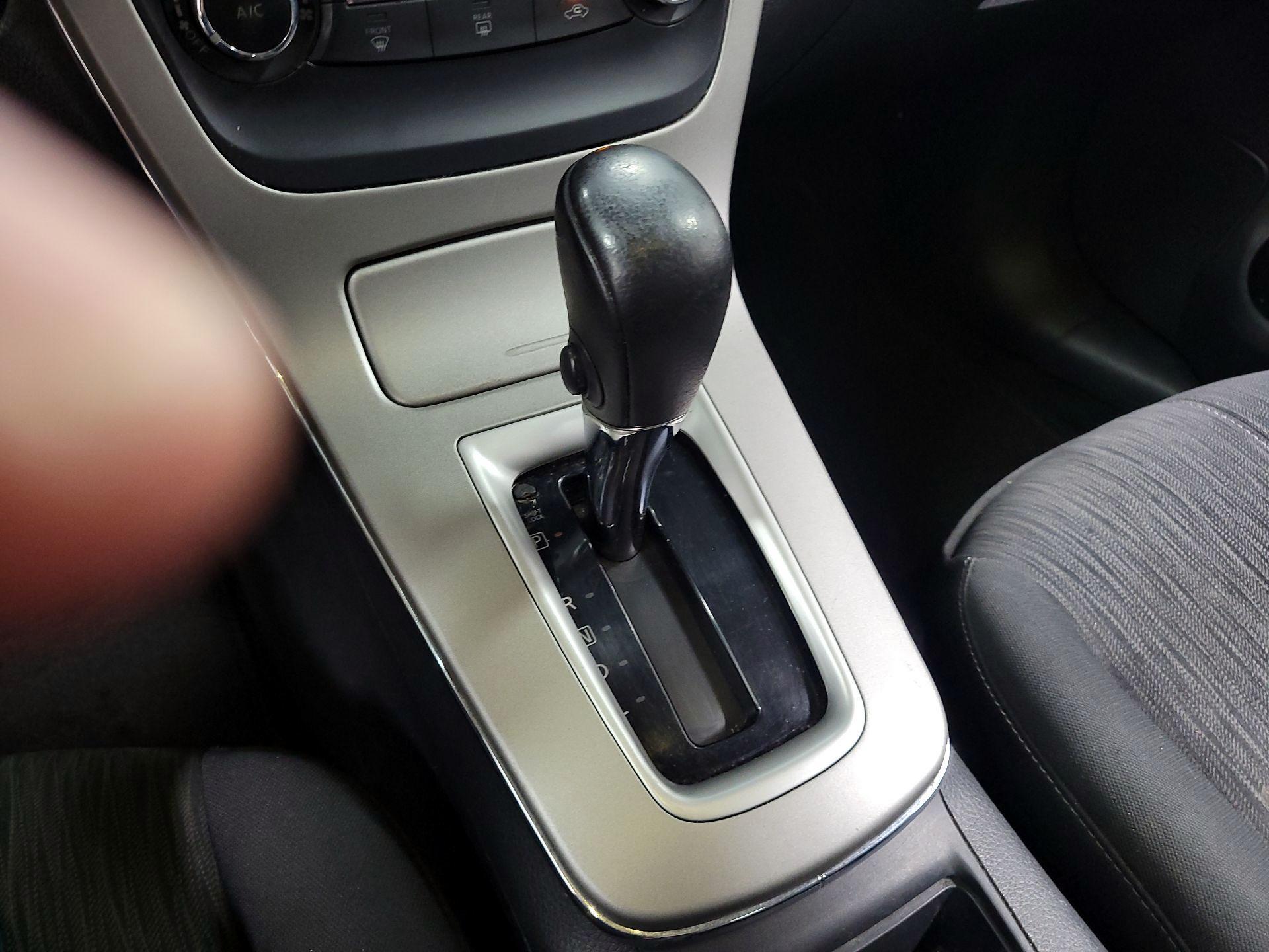 Thumbnail: 2015 Nissan Sentra - 16