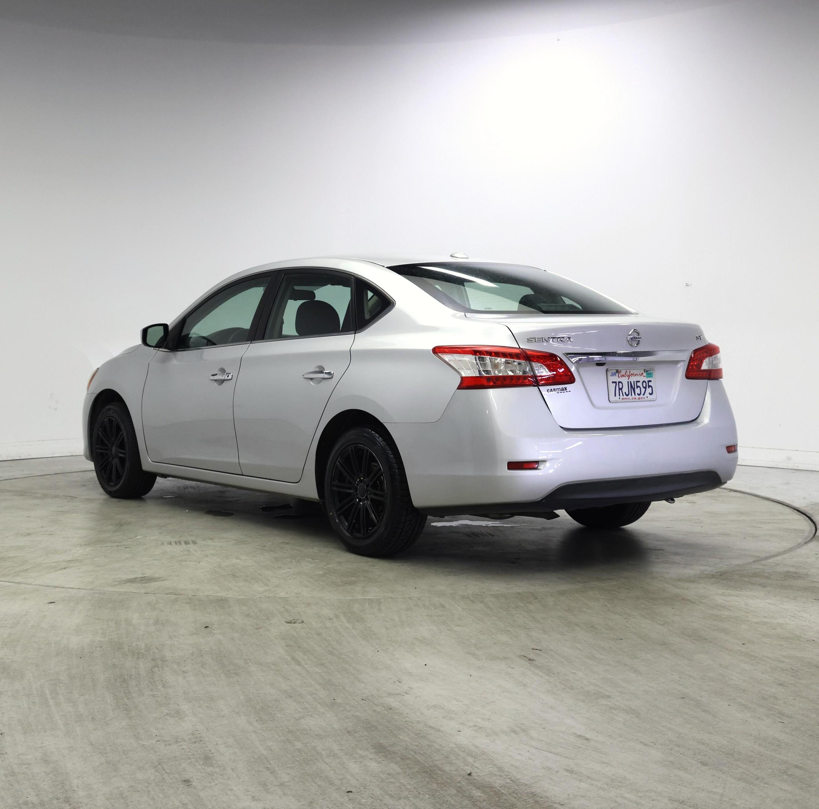 Thumbnail: 2015 Nissan Sentra - 2