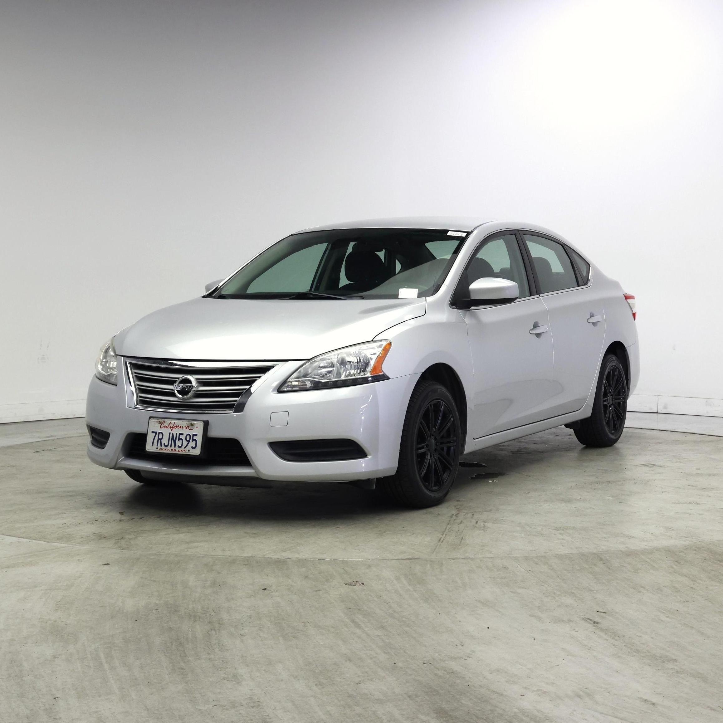 Thumbnail: 2015 Nissan Sentra - 4