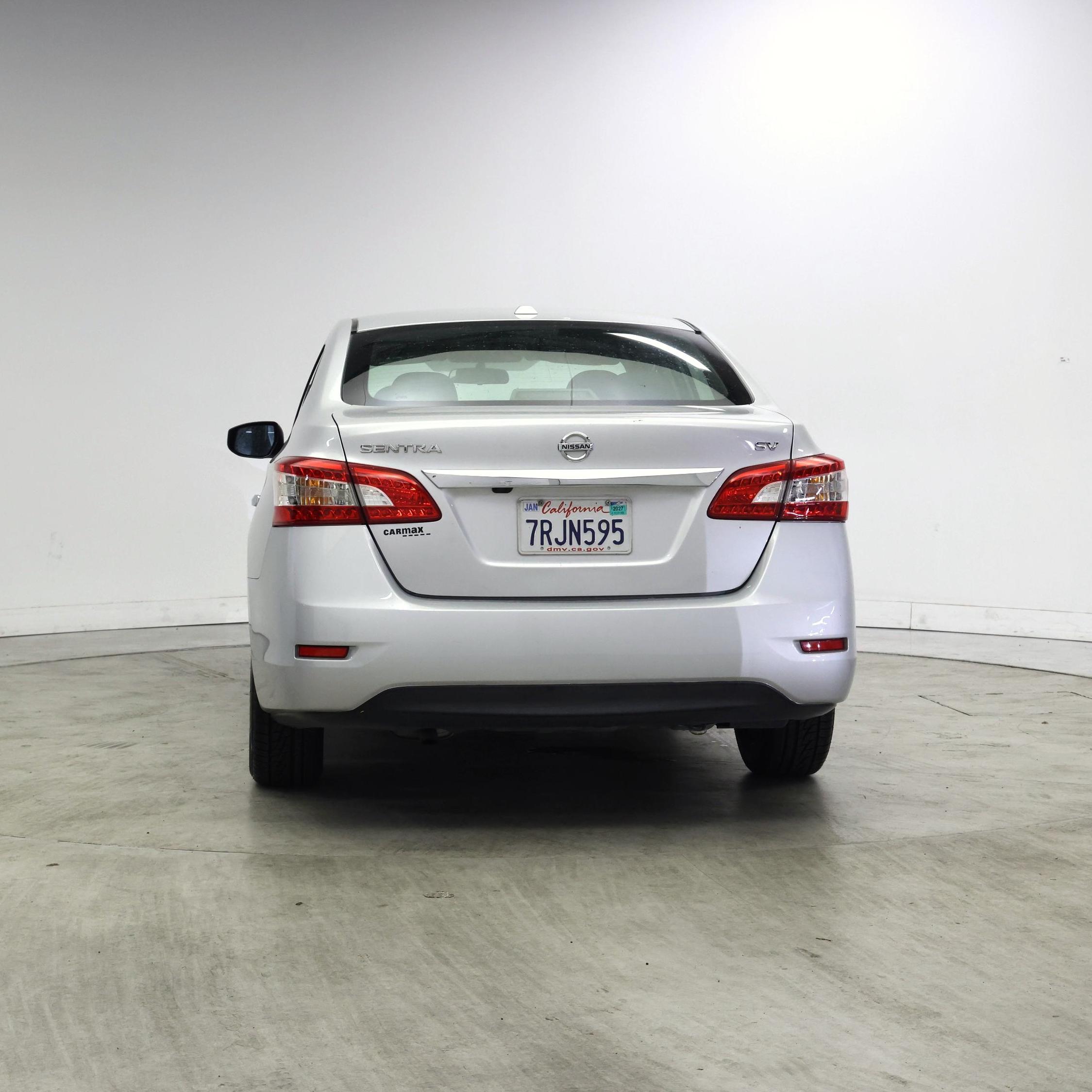 Thumbnail: 2015 Nissan Sentra - 6