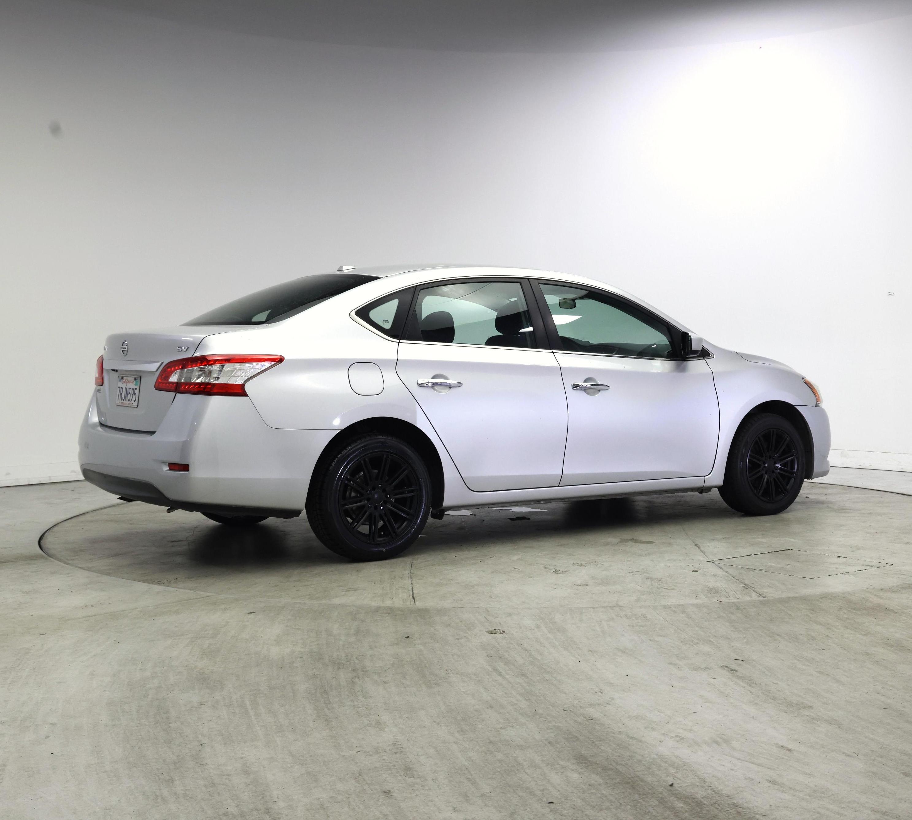 Thumbnail: 2015 Nissan Sentra - 8