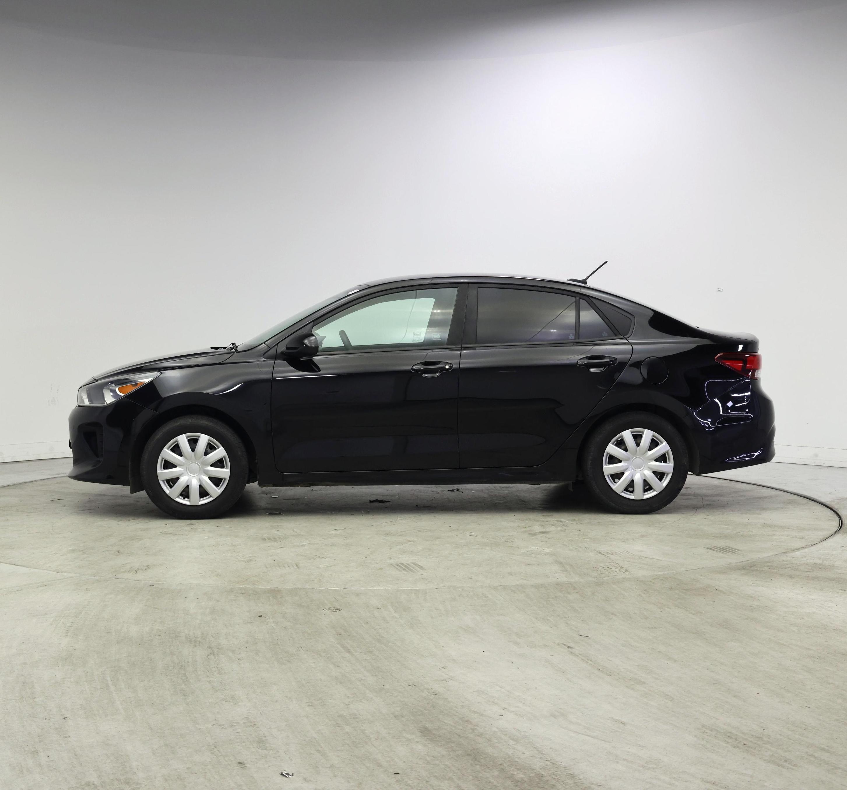 Thumbnail: 2019 Kia Rio - 3