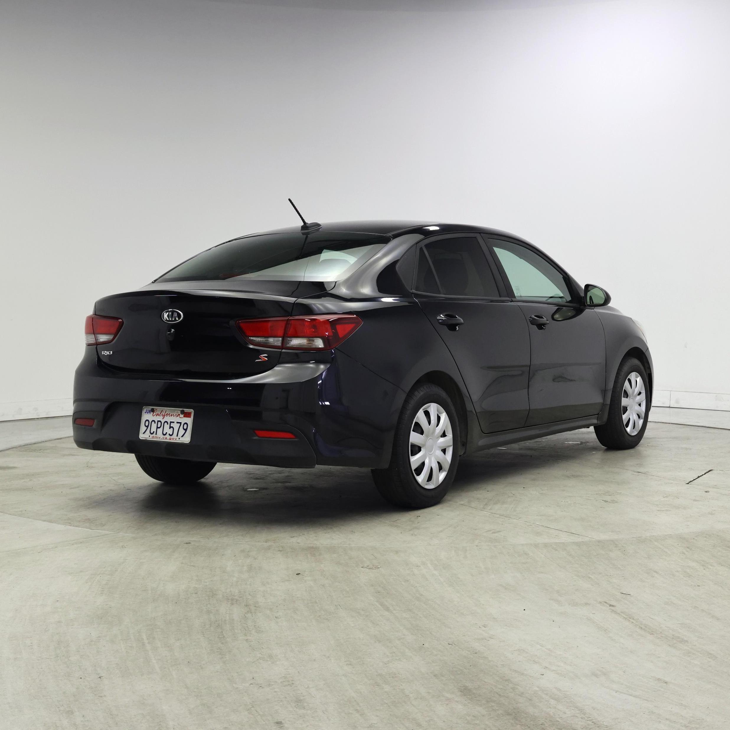 Thumbnail: 2019 Kia Rio - 8