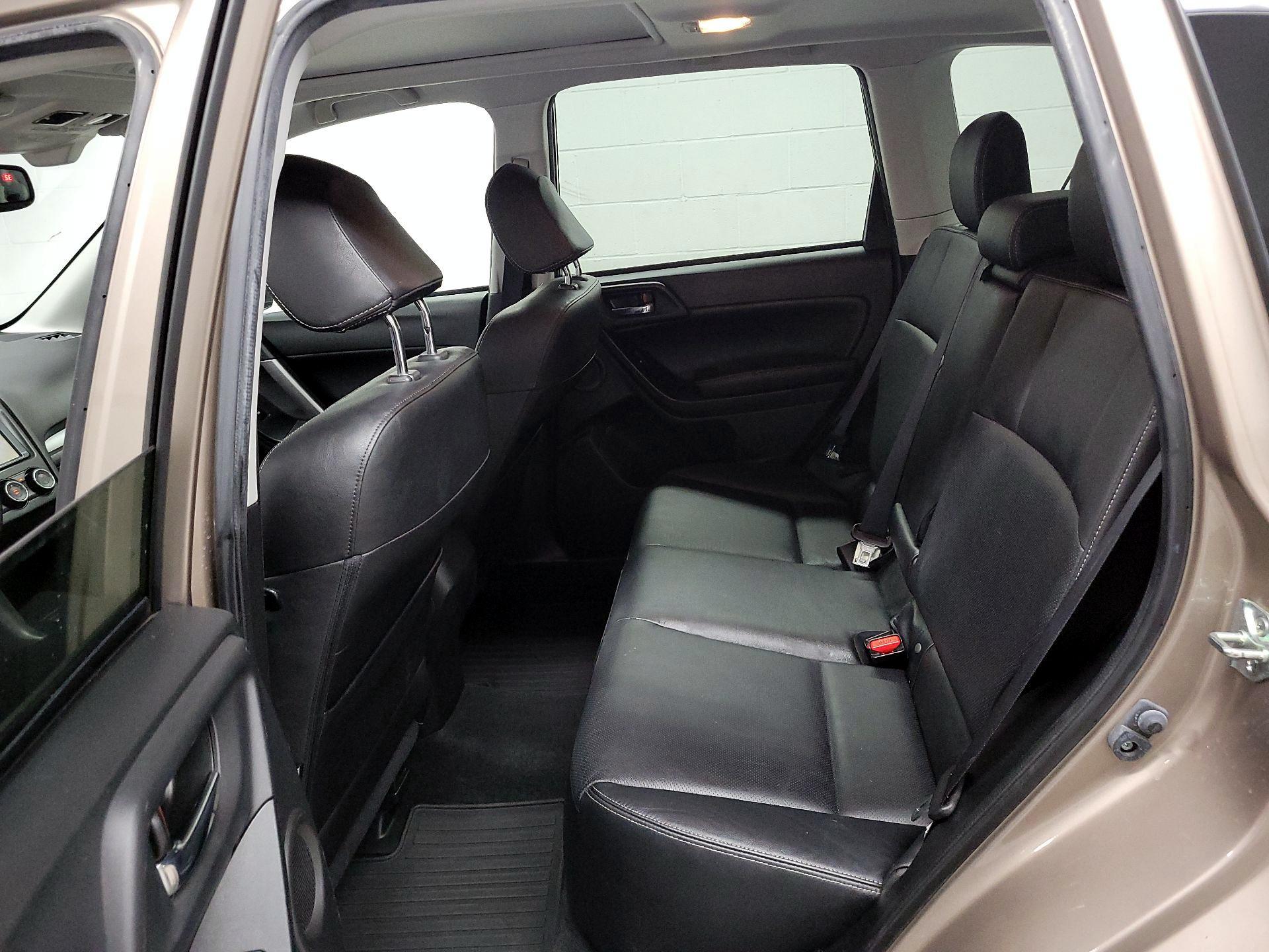 Thumbnail: 2015 Subaru Forester - 16