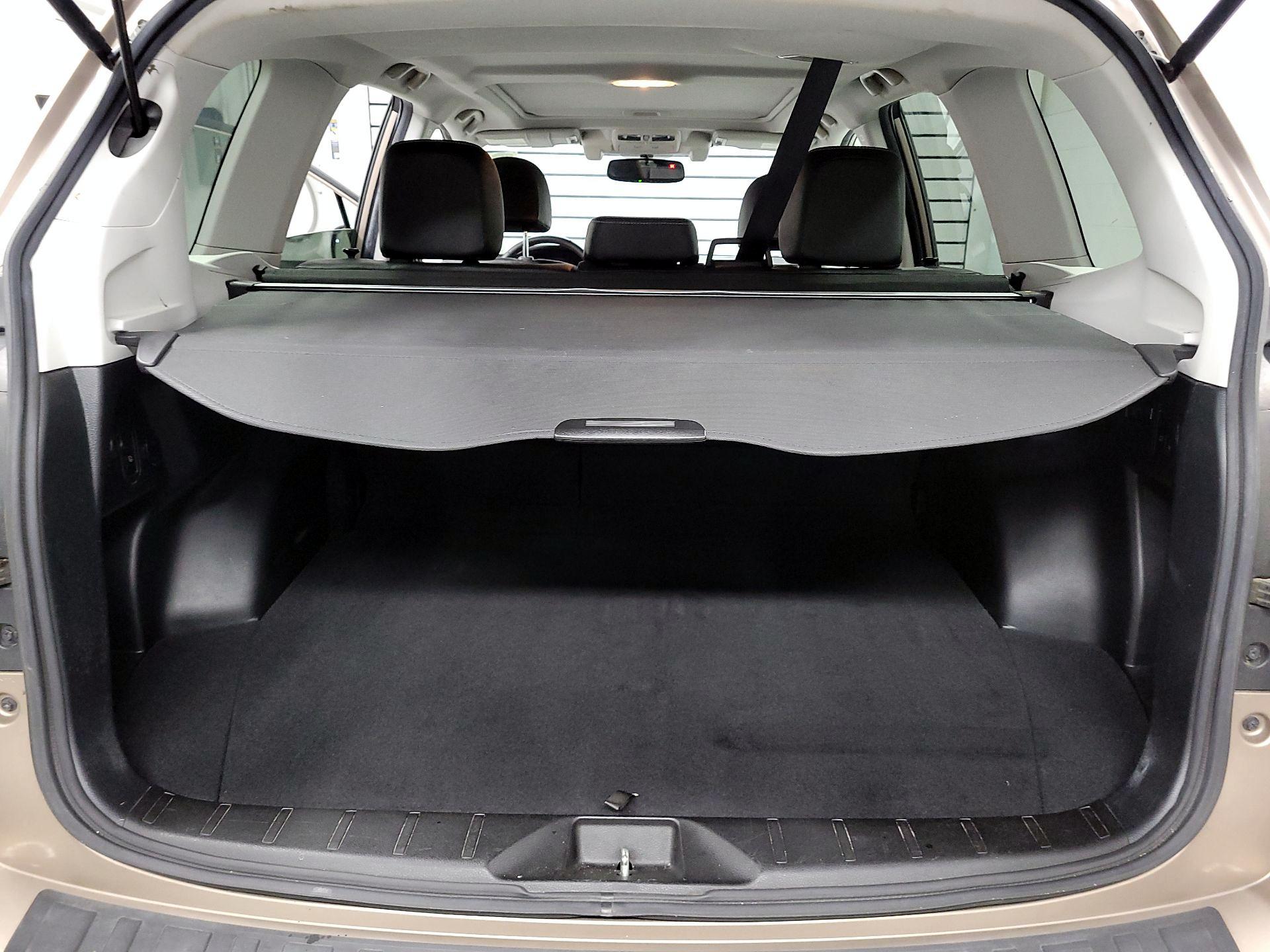 Thumbnail: 2015 Subaru Forester - 17