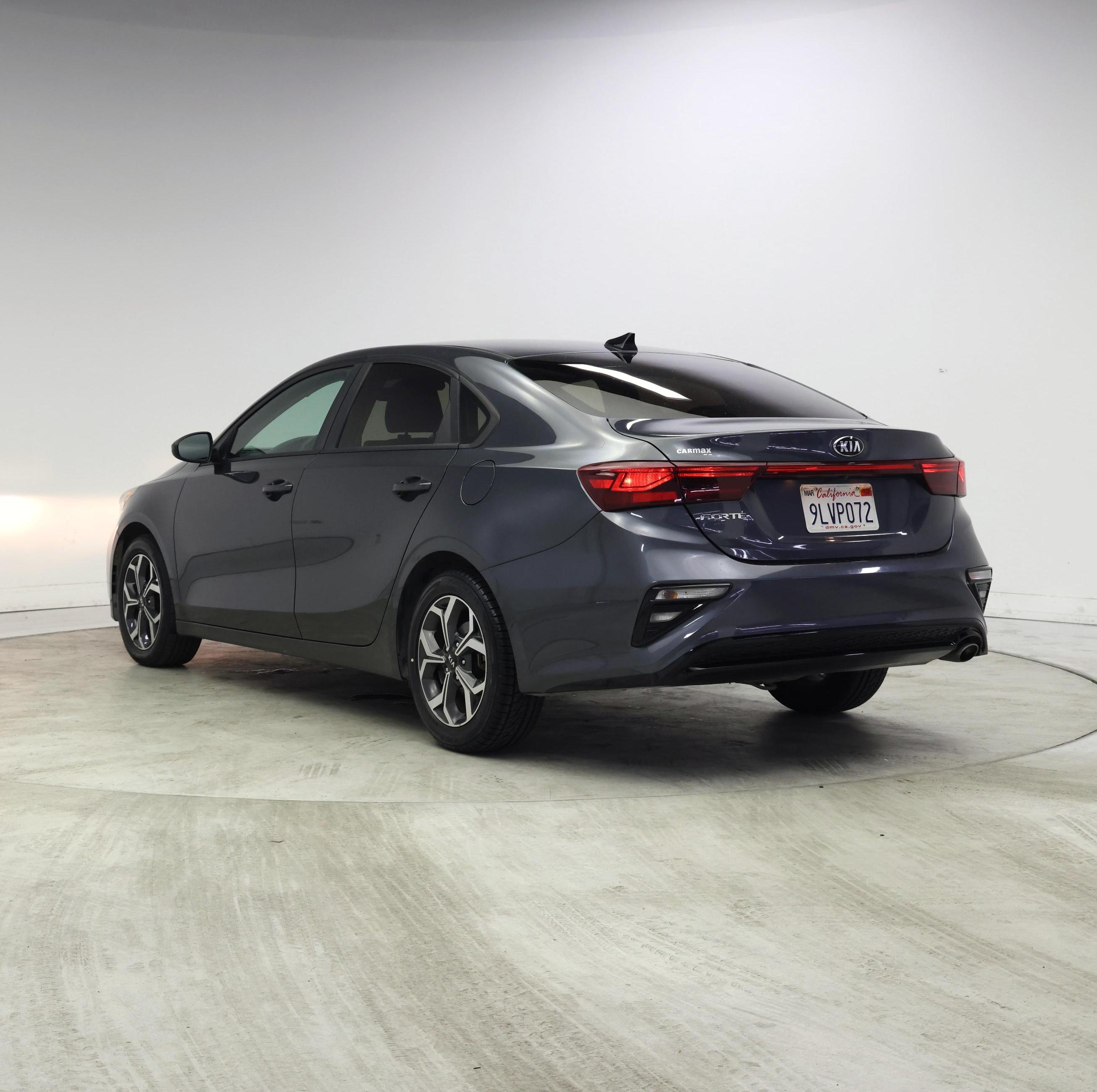 Thumbnail: 2021 Kia Forte - 2