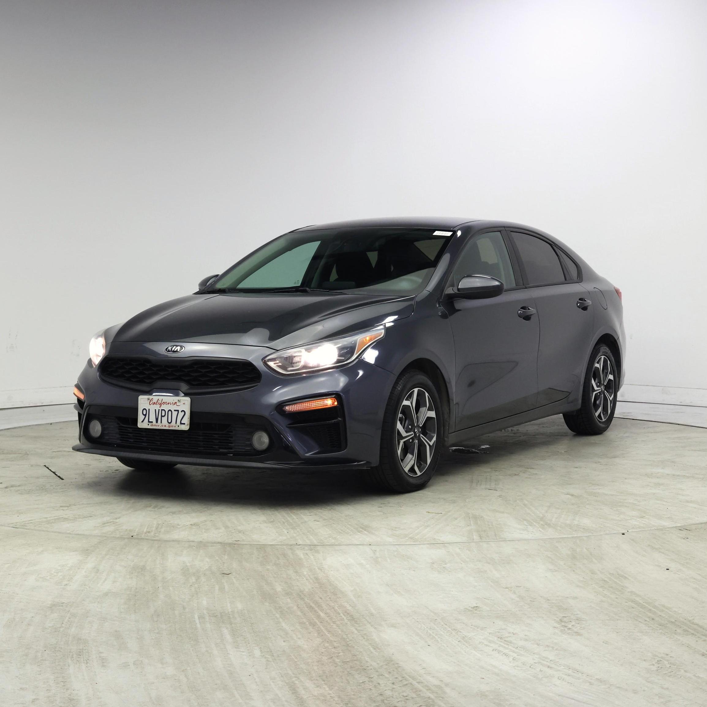 Thumbnail: 2021 Kia Forte - 4