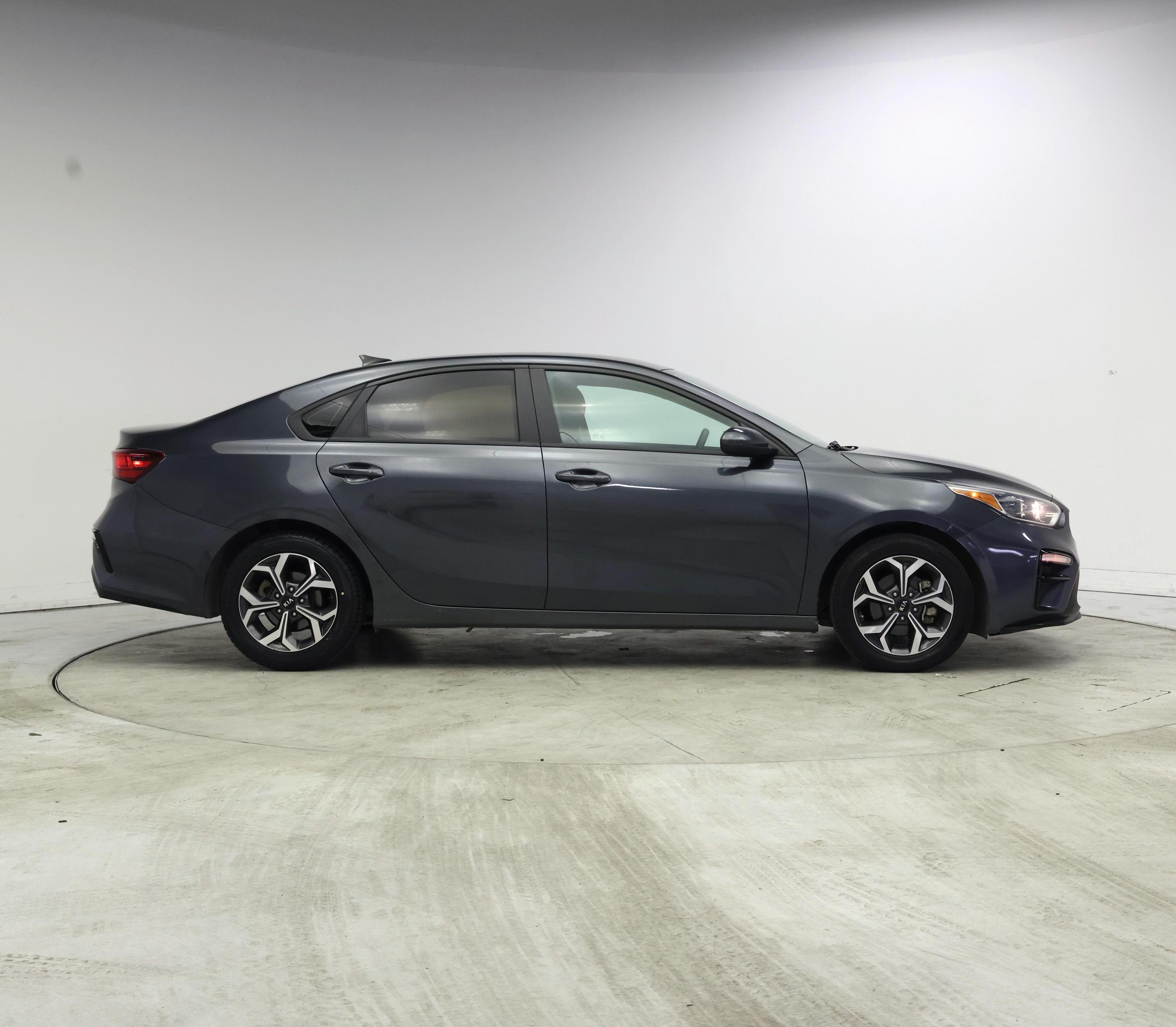 Thumbnail: 2021 Kia Forte - 7