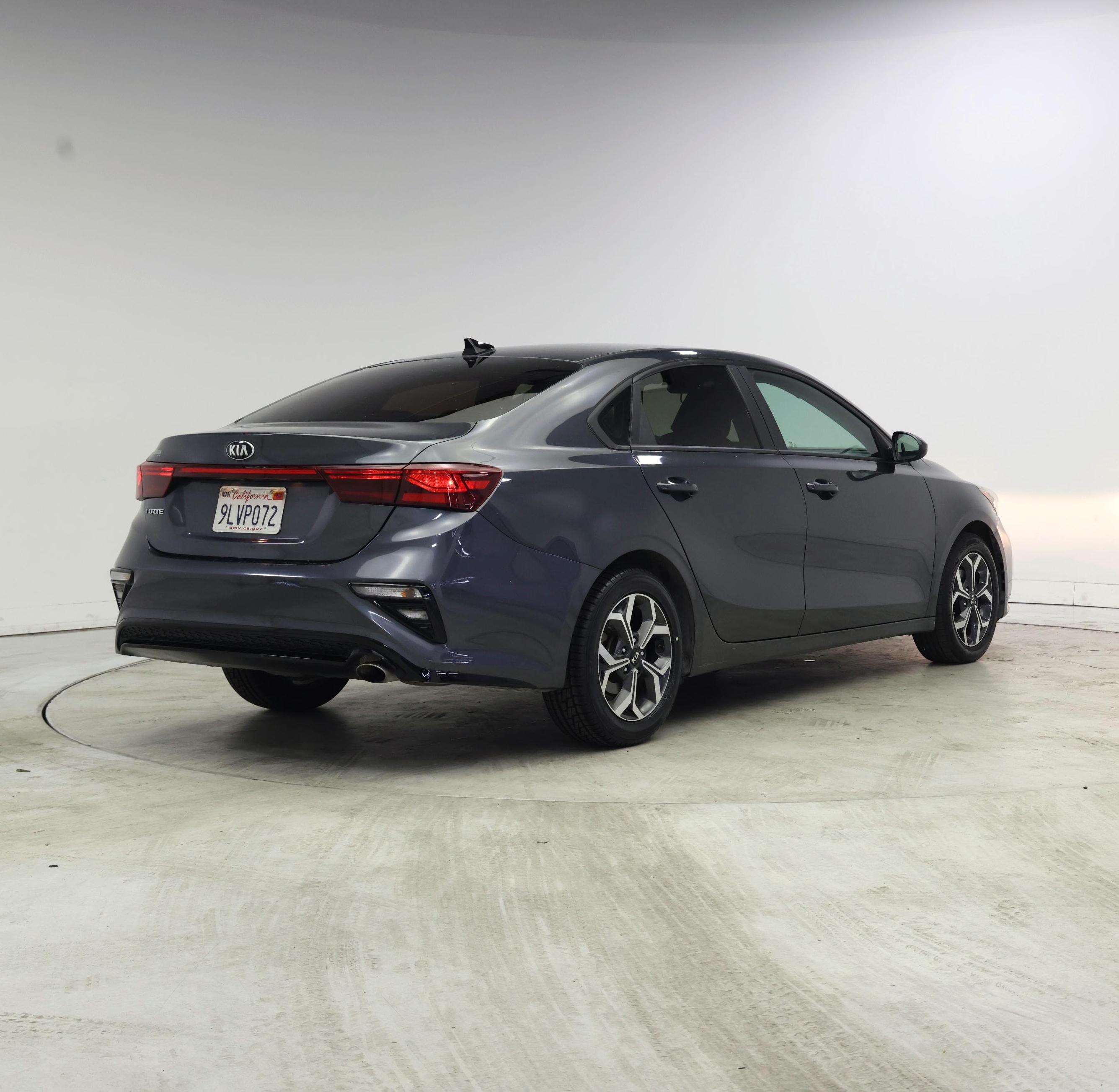 Thumbnail: 2021 Kia Forte - 8
