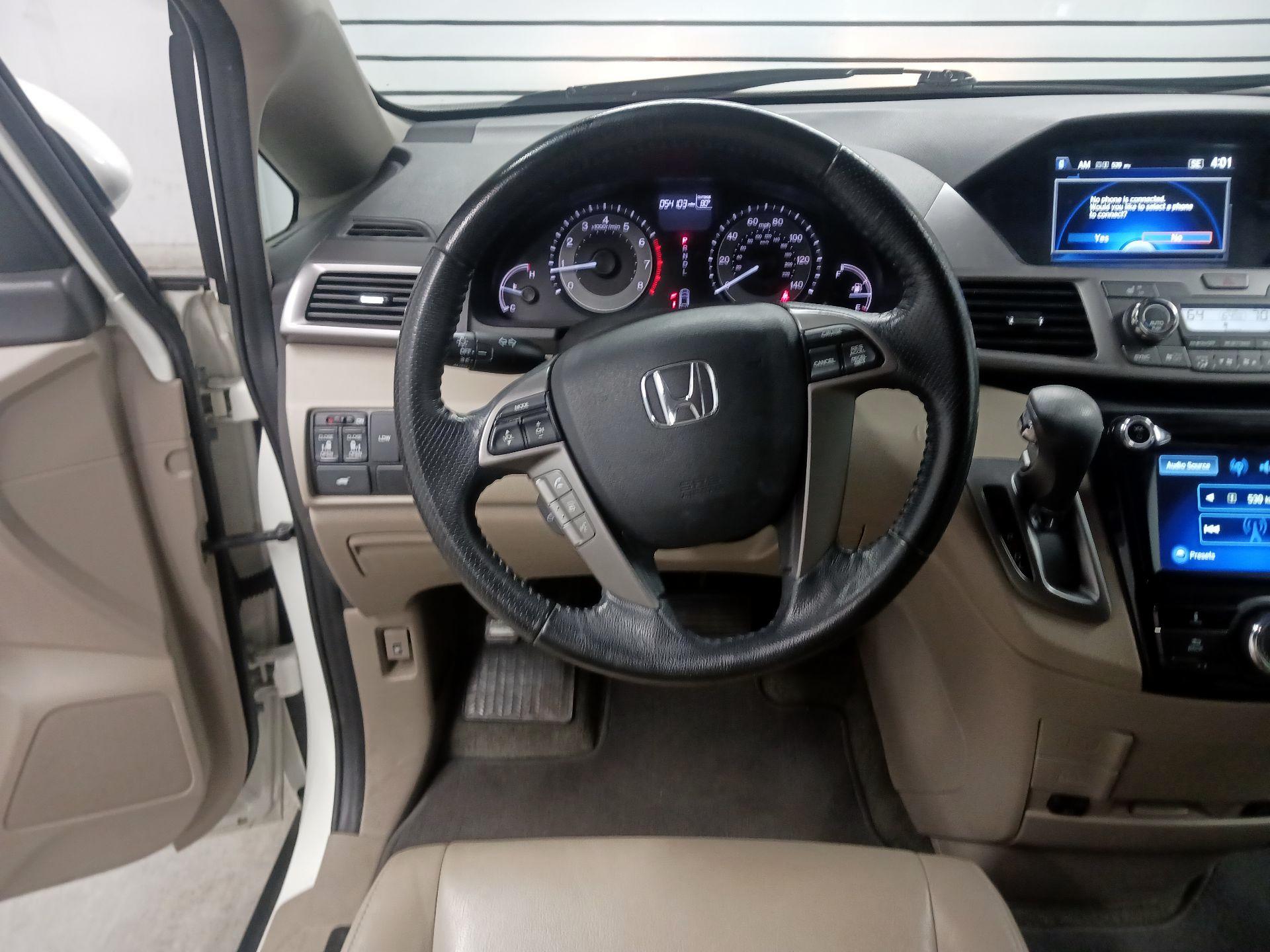 Thumbnail: 2016 Honda Odyssey - 10