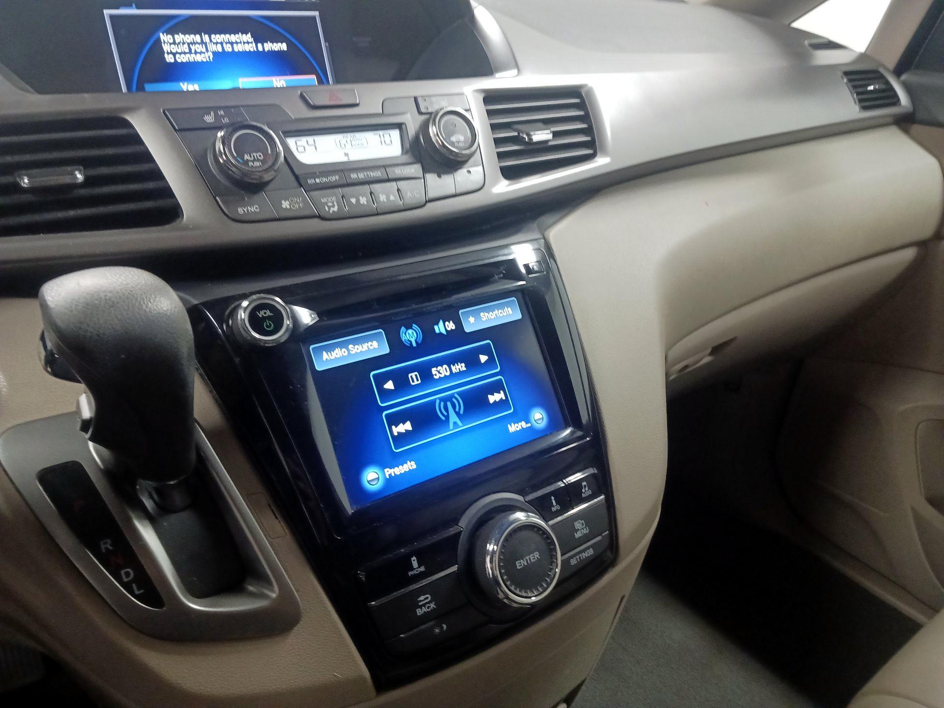 Thumbnail: 2016 Honda Odyssey - 13